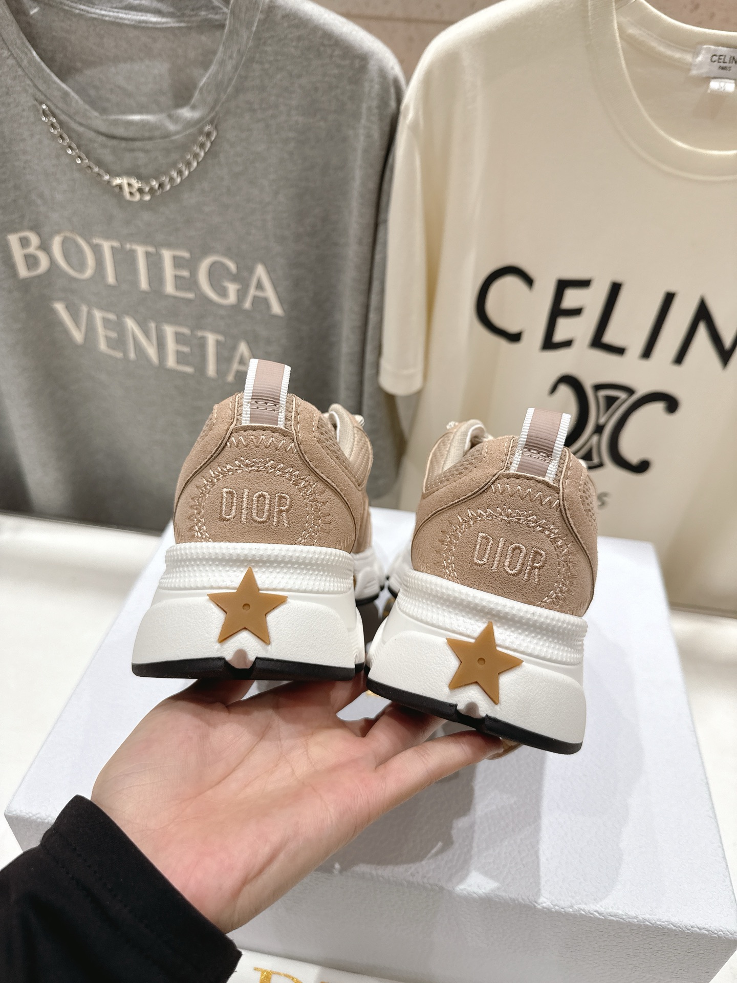 市场高版本 Dior*迪奥D家2025ss秋冬新款厚底休闲运动鞋老爹鞋，融入d家高定精神诠释经典跑鞋！原