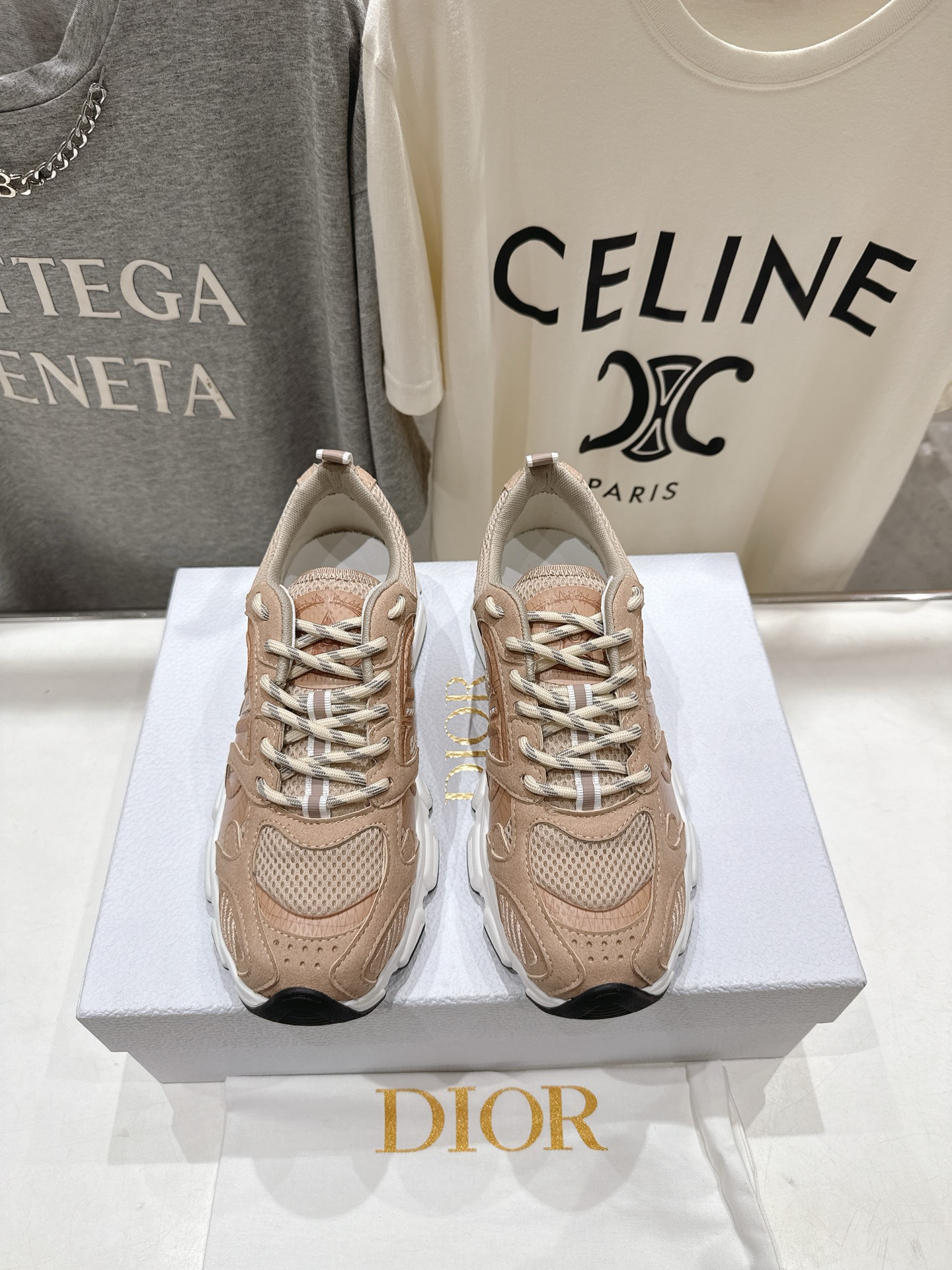 市场高版本 Dior*迪奥D家2025ss秋冬新款厚底休闲运动鞋老爹鞋，融入d家高定精神诠释经典跑鞋！原