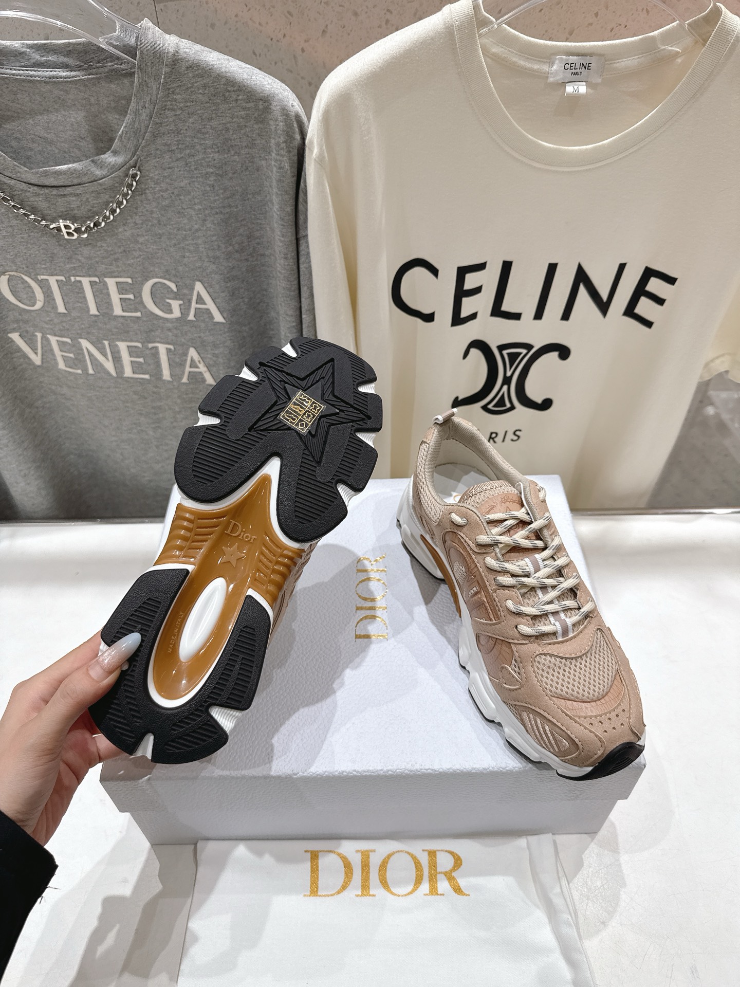 市场高版本 Dior*迪奥D家2025ss秋冬新款厚底休闲运动鞋老爹鞋，融入d家高定精神诠释经典跑鞋！原