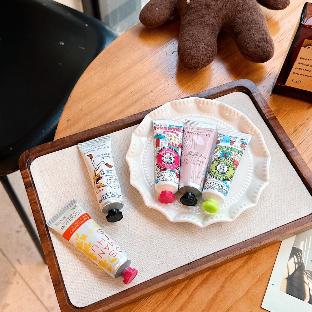 in autumn and winterCarry fragrance hand cream with you while walking✅ A - Perfume 5