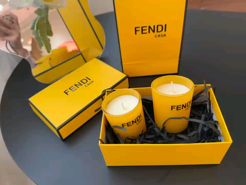 Fendi Casa Scented Candle - Comprehensive