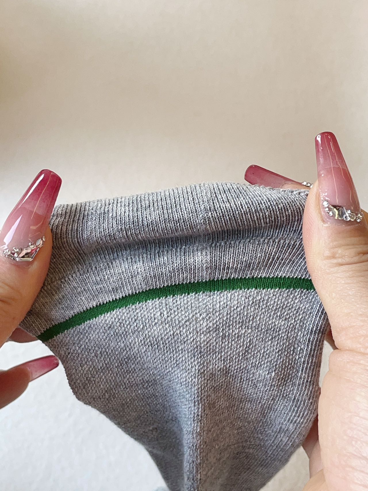 Crafted with meticulous attention to detail, these socks feature - Comprehensive 5