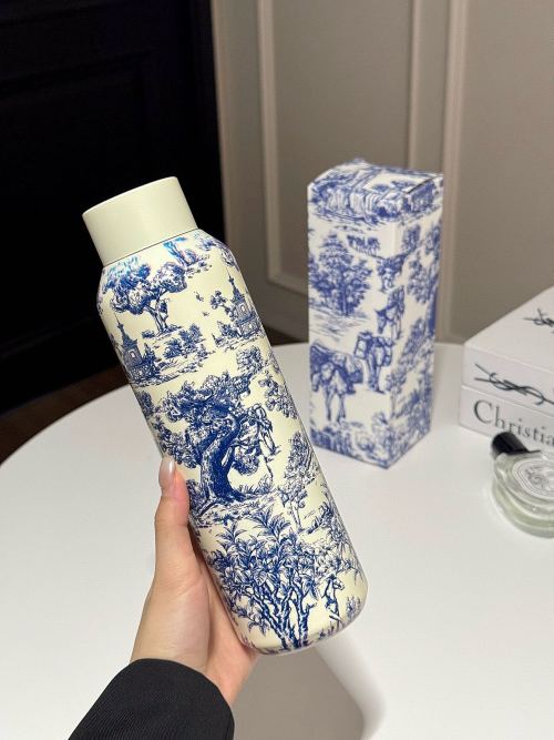 Dior Toile de Jouy Stainless Steel Water Bottle - 500ml, Elegant Design 1 Dior Toile de Jouy Stainless Steel Water Bottle - 500ml, Elegant Design