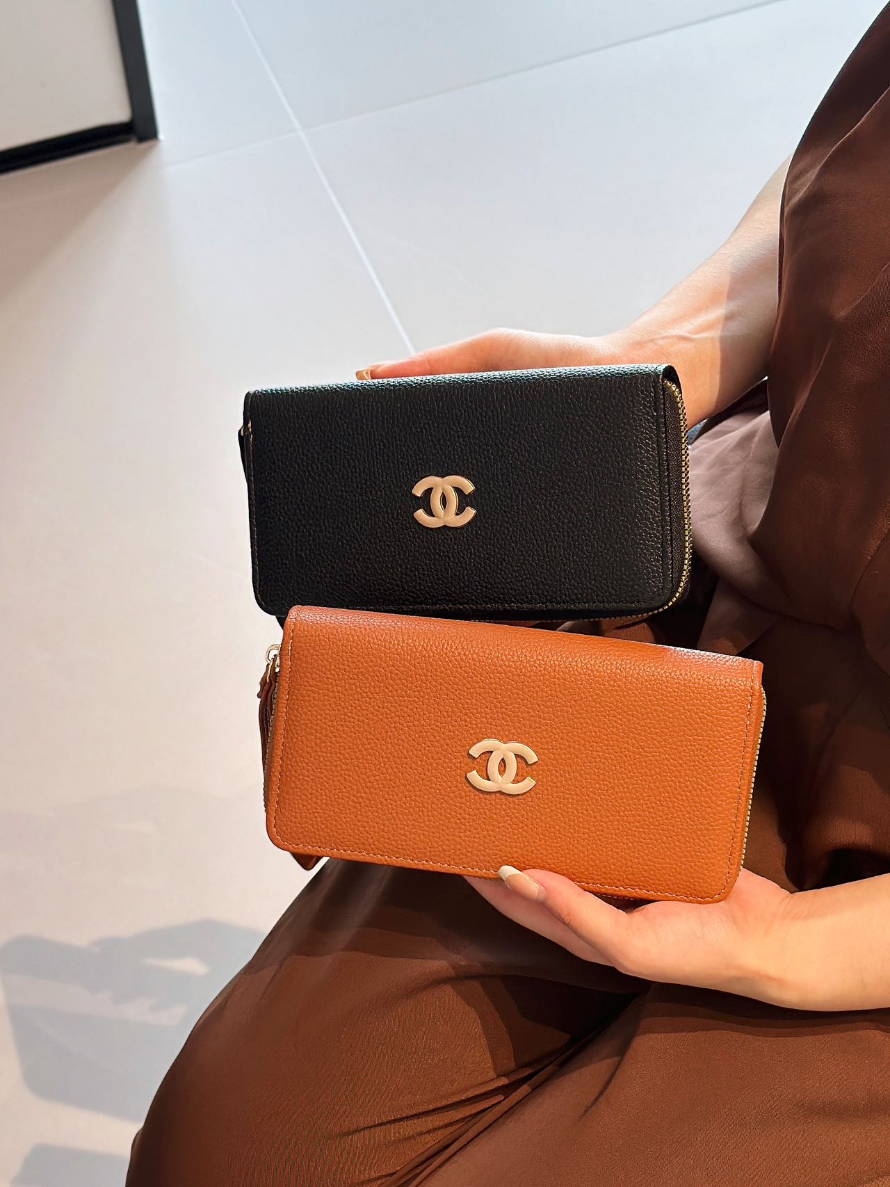 Completely aesthetically pleasing wallet beltGood quality overflow - Comprehensive