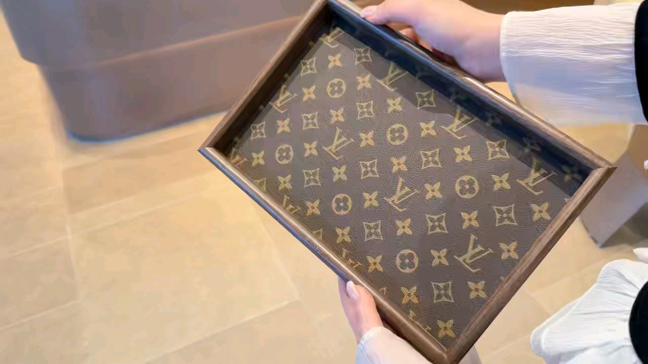 _dd_9sLLAqRgJH6elSKbujpyCa4v2I3lOG1iw0nA