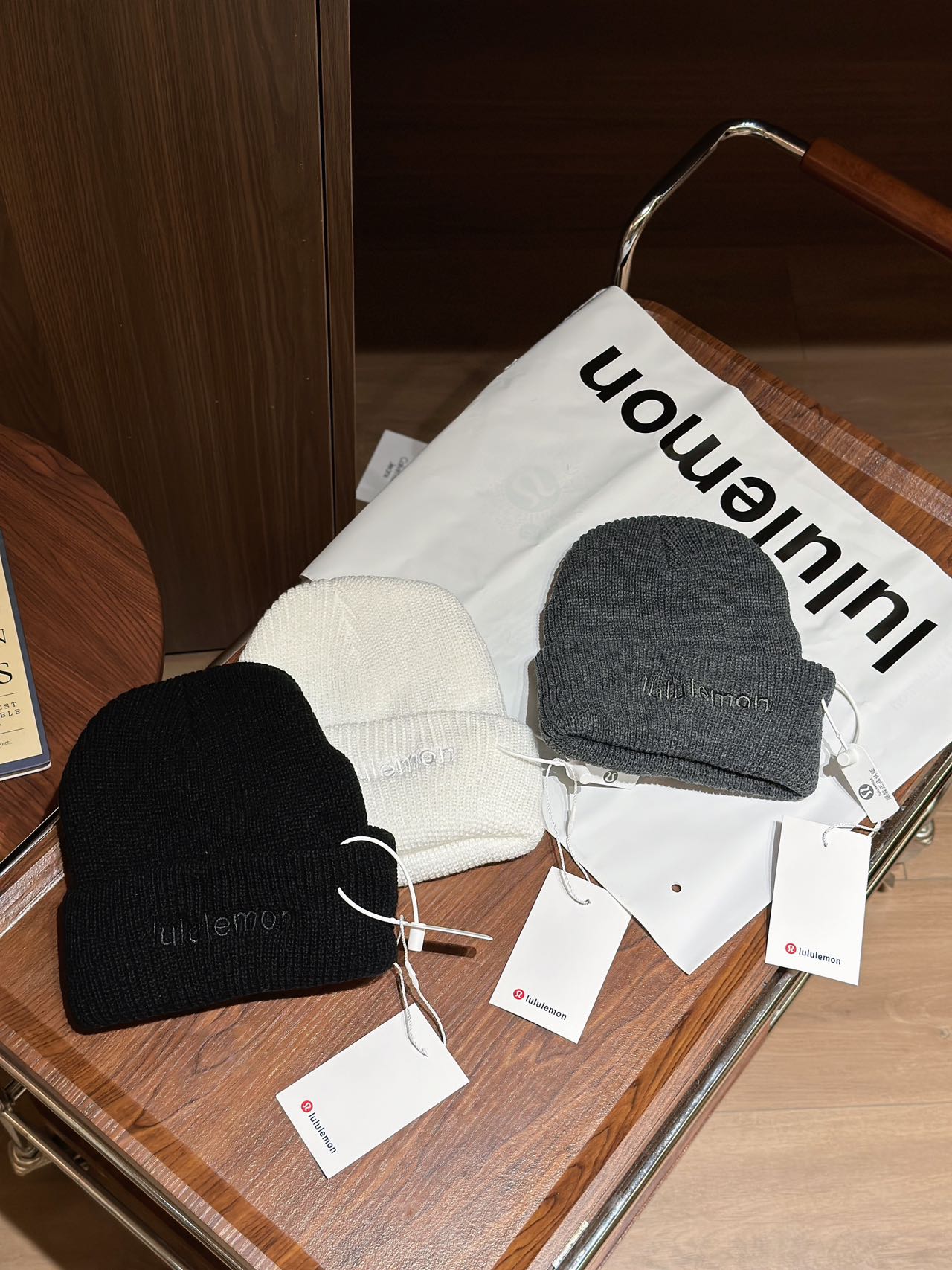 it's a versatile tool for winterPair with hoodies, sweaters, and coats - Clothes 3