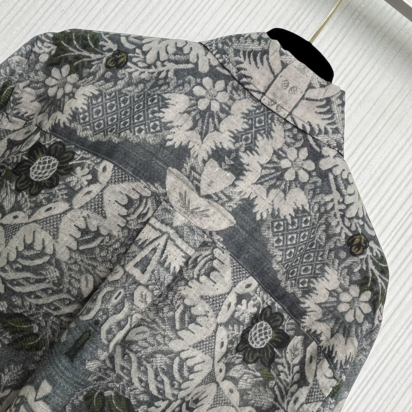 INTO THE EAST Women's Floral Print Linen Shirt - Elegant & Comfortable 6 i1744260396424 8499 0 4