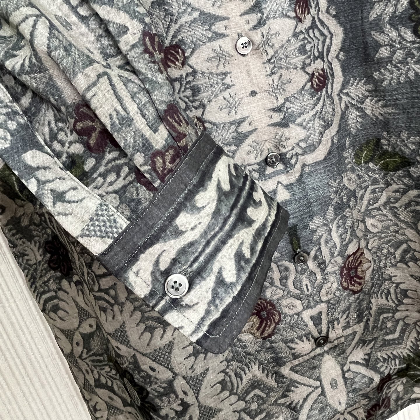 INTO THE EAST Women's Floral Print Linen Shirt - Elegant & Comfortable 9 i1744260397447 8741 0 7