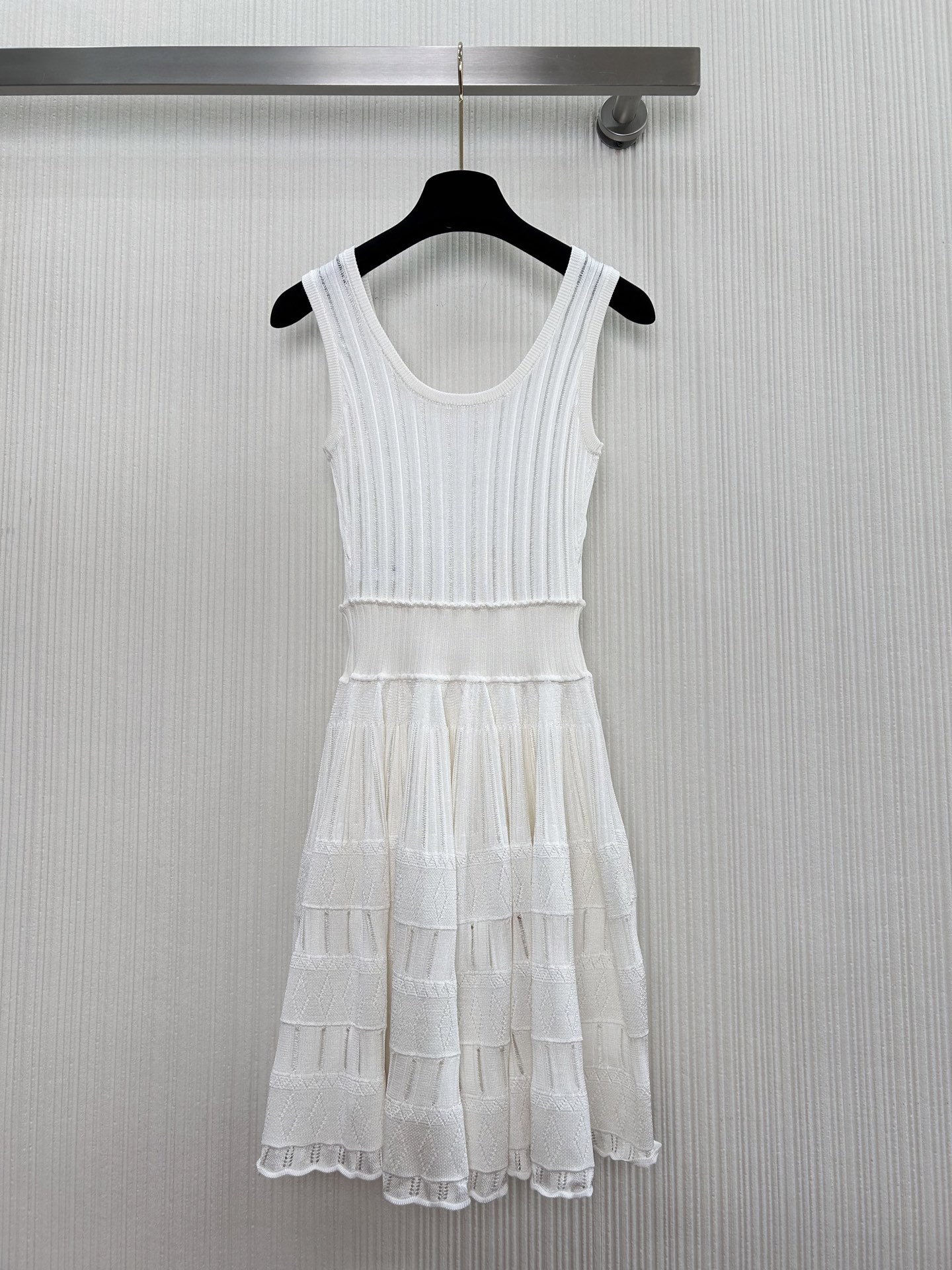 Elegant A-Line Knit Dress: Sleeveless, Round Neck, and Swiss Lace Detail 8 i1746500659499 9517 0 6