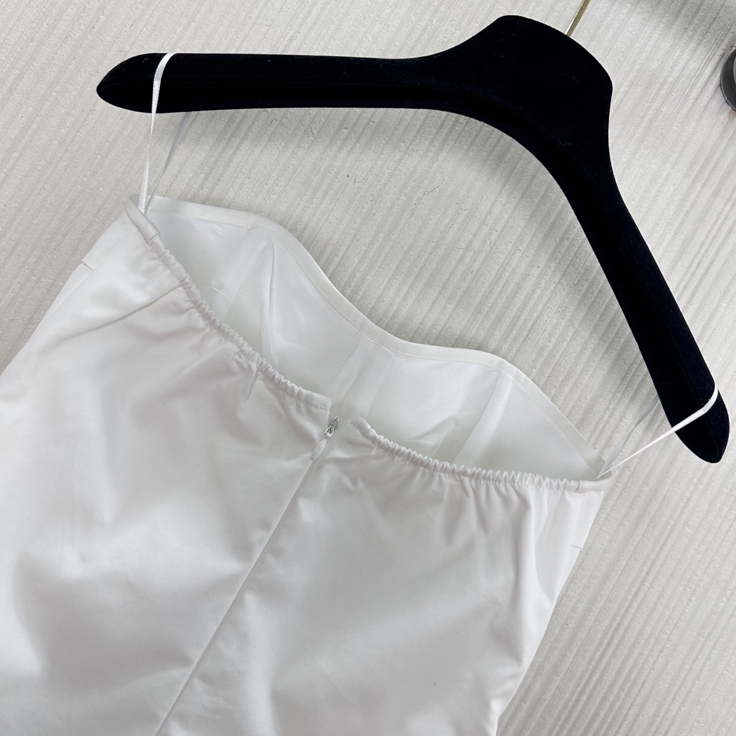 Prada Cat Ear Bustier Top - Spring/Summer '25 Collection - Chic & Edgy Design 9 i1746516159271 1069 0 7