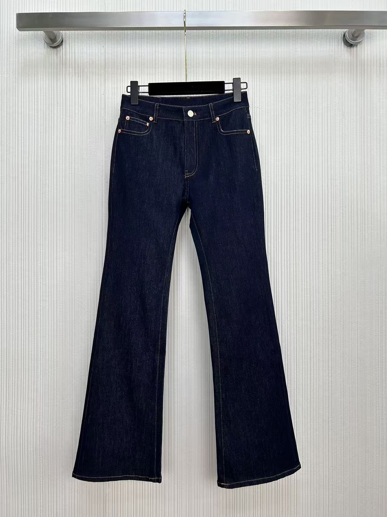 VT Women's Flared Jeans with V-Hardware - Stylish & Slimming Denim Pants 3 i1756538508730 1926 0 1