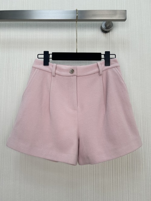 Elegant Wool Blend Pleated Straight Shorts with Heart Pocket Logo Embroidery 1 Elegant Wool Blend Pleated Straight Shorts with Heart Pocket Logo Embroidery