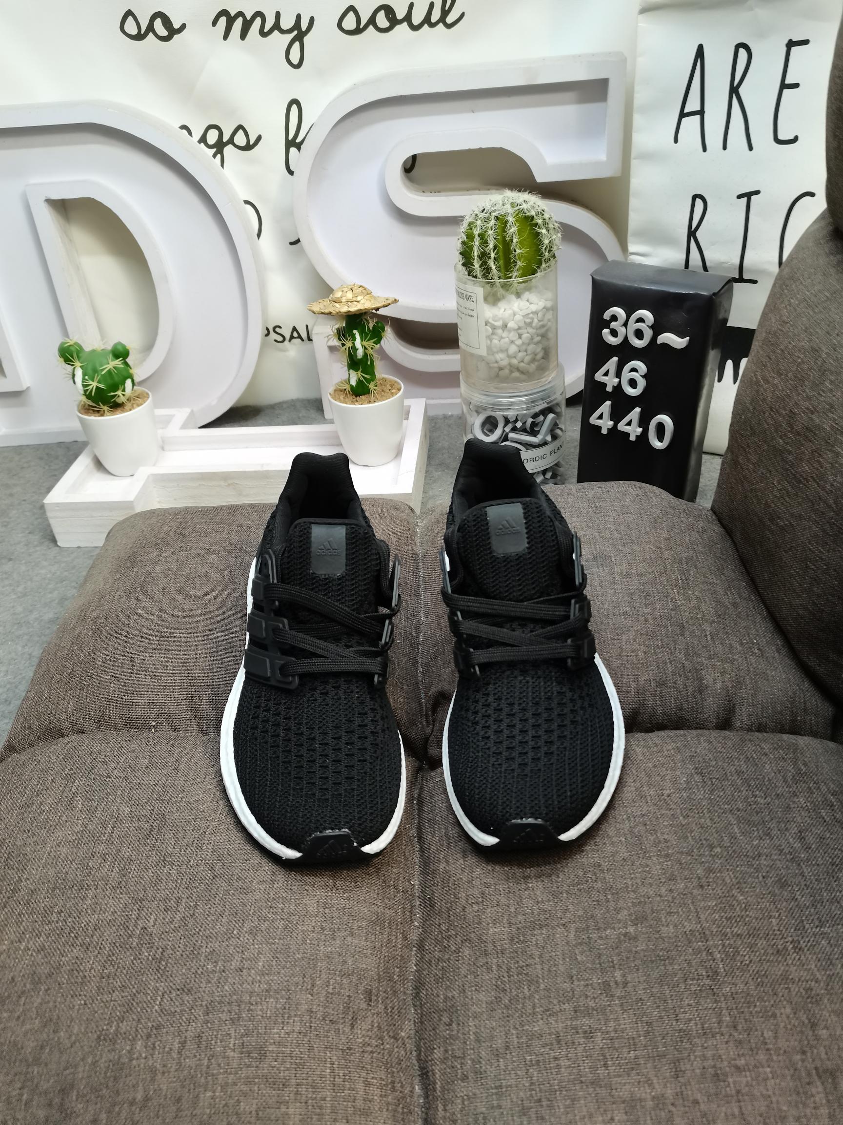 真爆男女鞋36-46码AdidasUltraBoostTripleBlackUB4.0原装真标真爆虎扑正