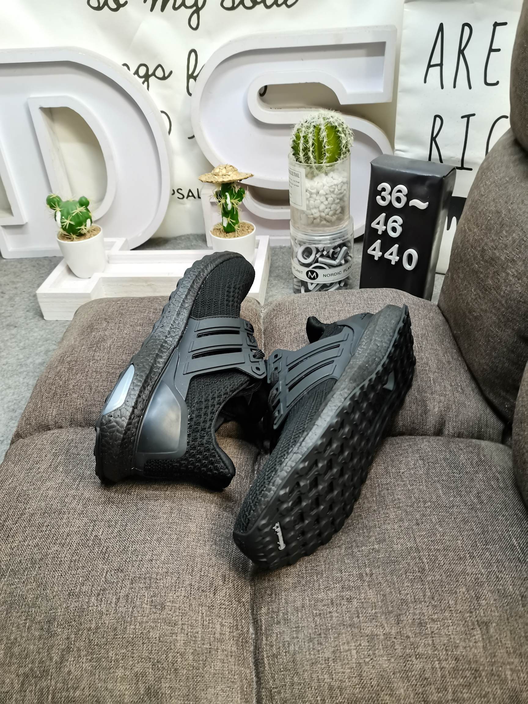 真爆男女鞋36-46码AdidasUltraBoostTripleBlackUB4.0原装真标真爆虎扑正