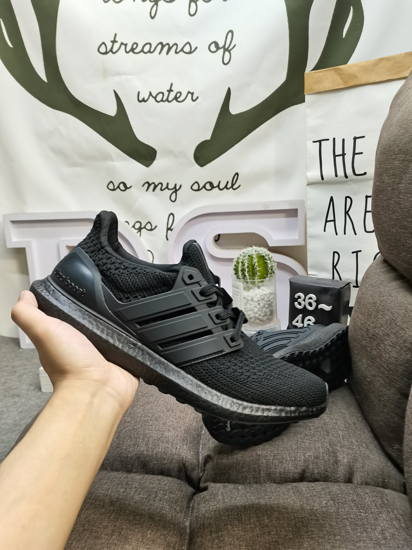 真爆男女鞋36-46码AdidasUltraBoostTripleBlackUB4.0原装真标真爆虎扑正