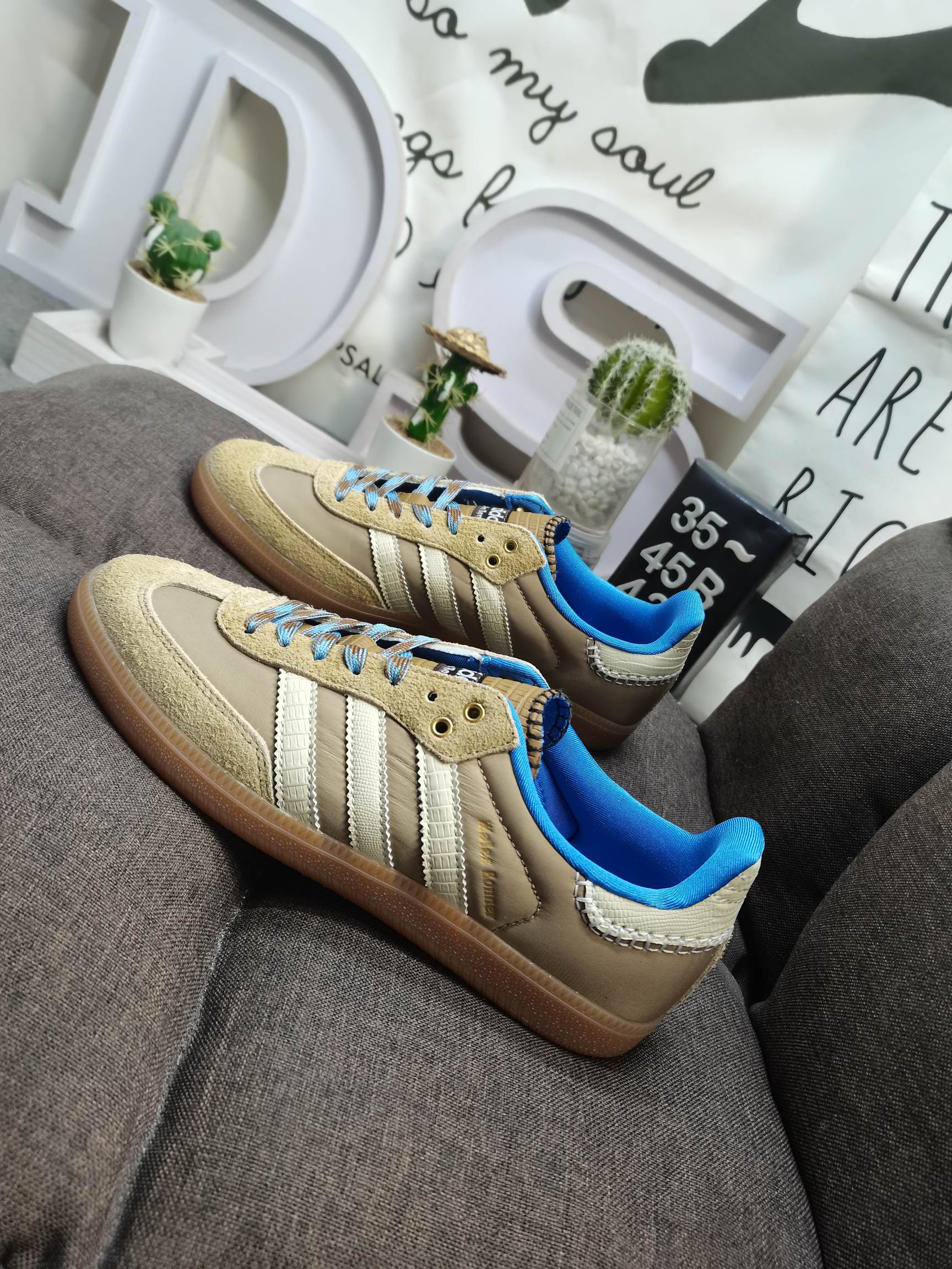 男女鞋35-45码带半码货号H3261AdidasoriginalsBusenitzVulcadidas