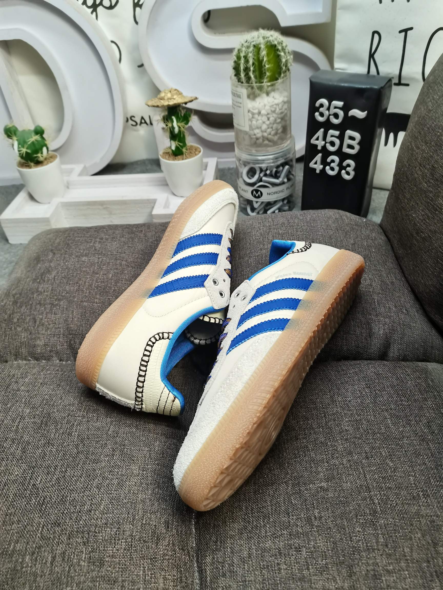 男女鞋35-45码带半码货号IH7756AdidasoriginalsBusenitzVulcadida