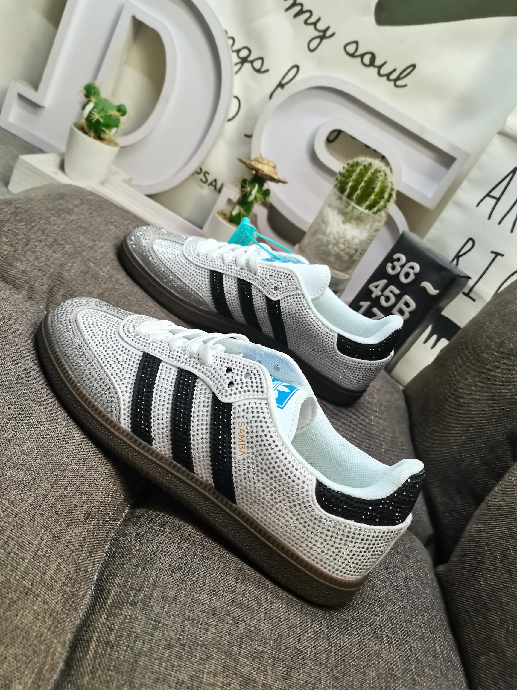 男女鞋36-45码带半码AdidasoriginalsBusenitzVulcadidas近70年的经典