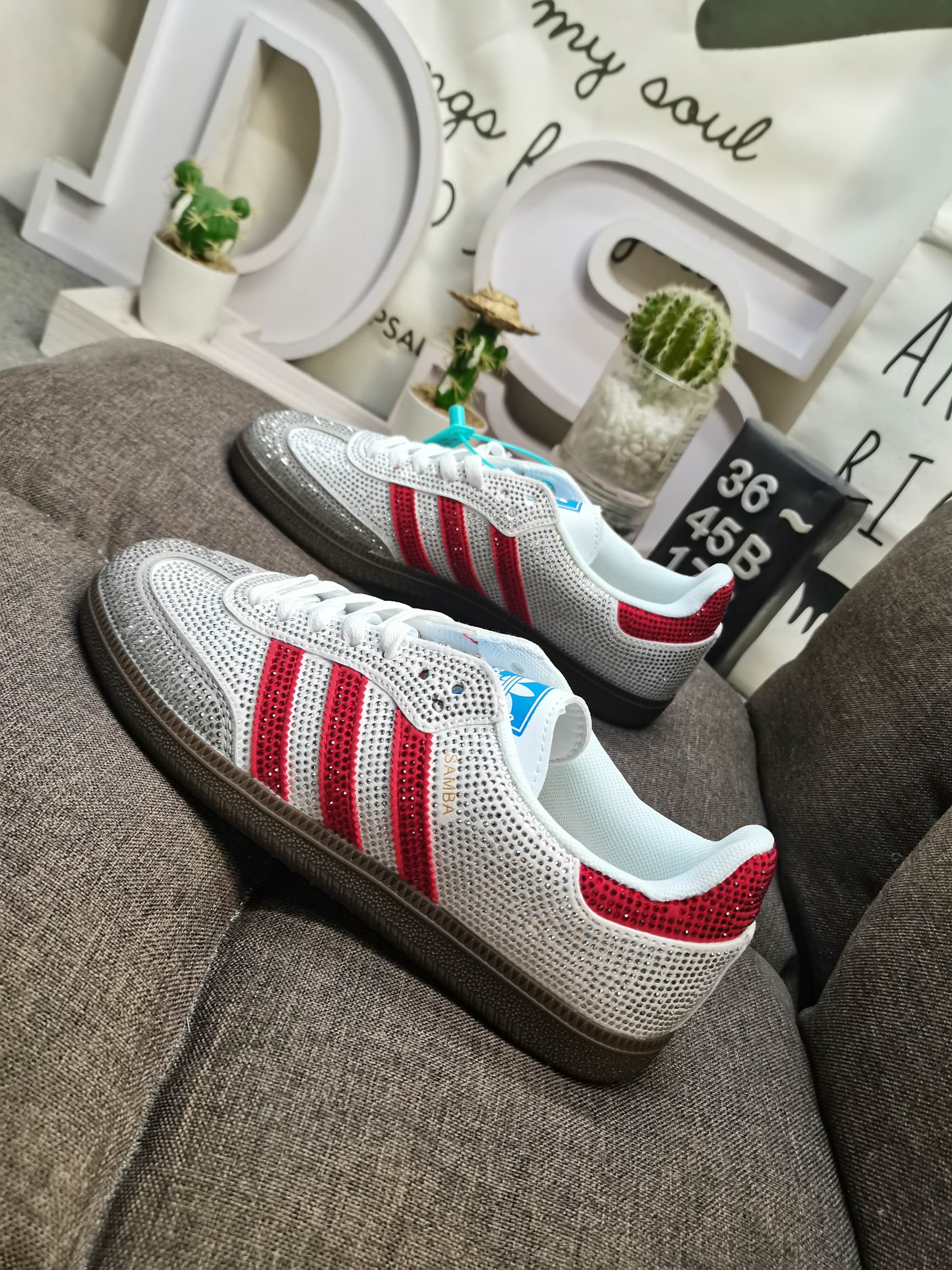 男女鞋36-45码带半码AdidasoriginalsBusenitzVulcadidas近70年的经典