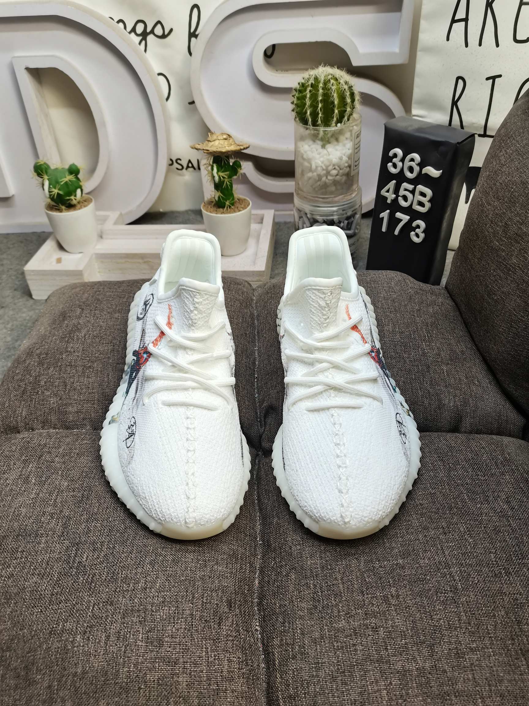 真爆男女鞋36-45码公司级真爆系列AdidasYeezy350BoostV2首发曝光外贸客户指定订单原