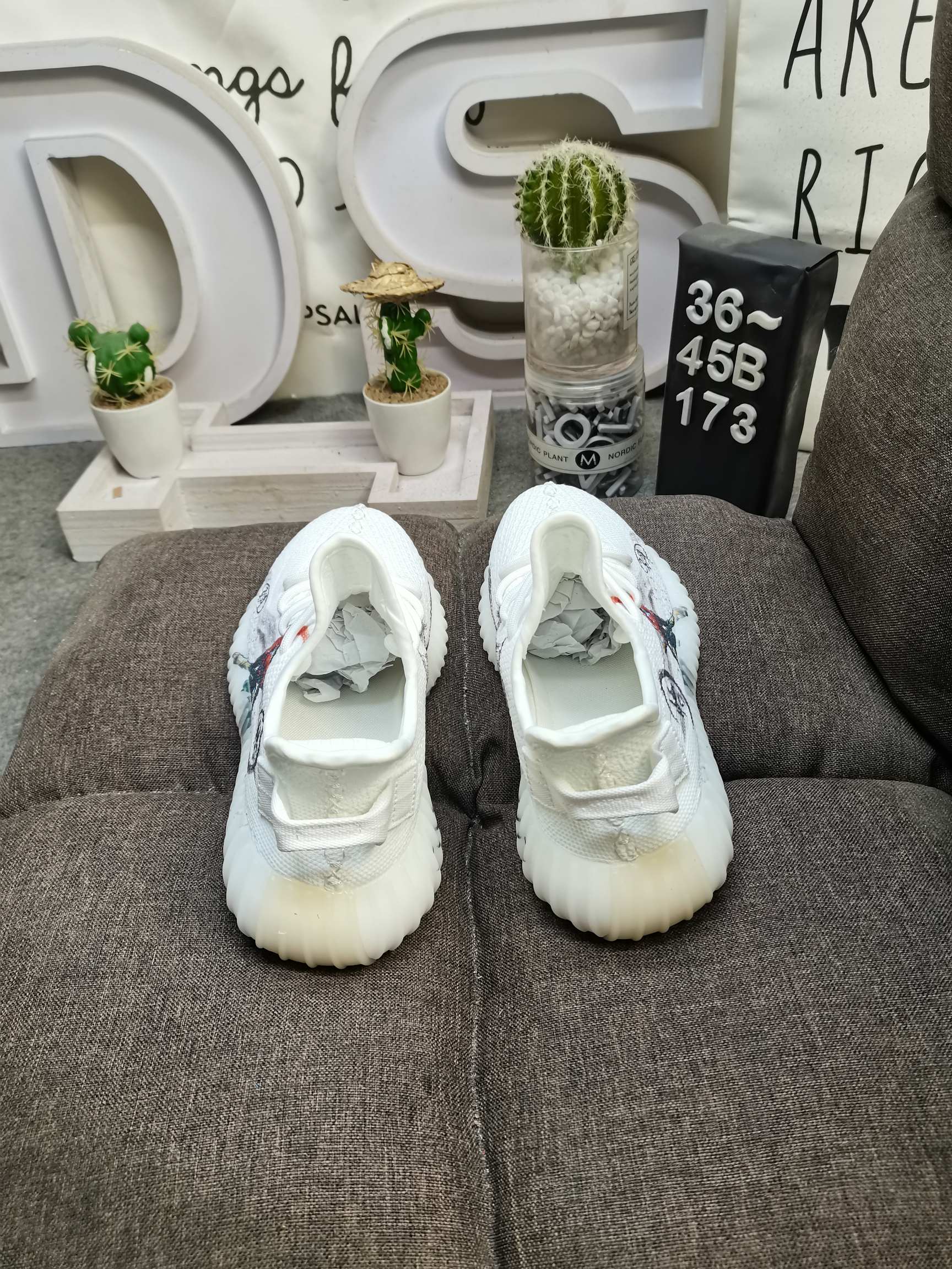 真爆男女鞋36-45码公司级真爆系列AdidasYeezy350BoostV2首发曝光外贸客户指定订单原