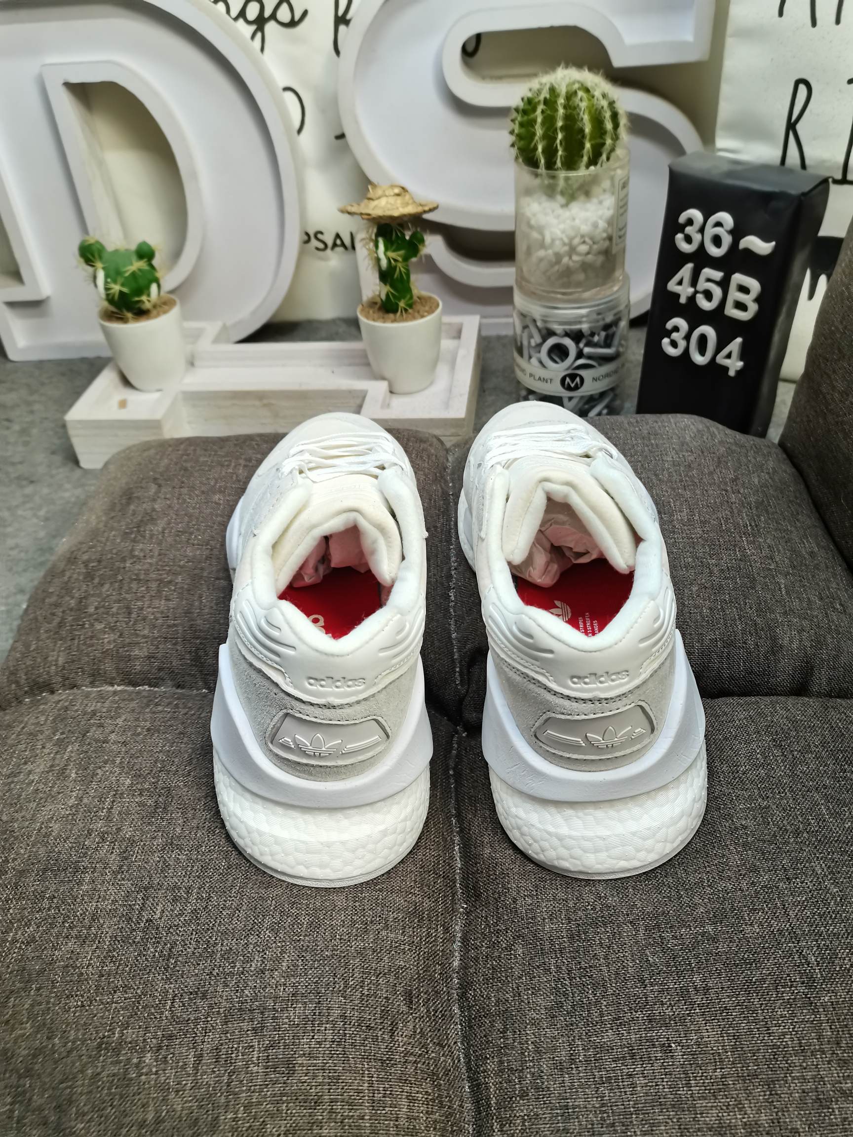 真爆男女鞋36-45码带半码全猪八革公司货！阿迪达斯AdidasZX930xEQT来自自街头研究所研究释