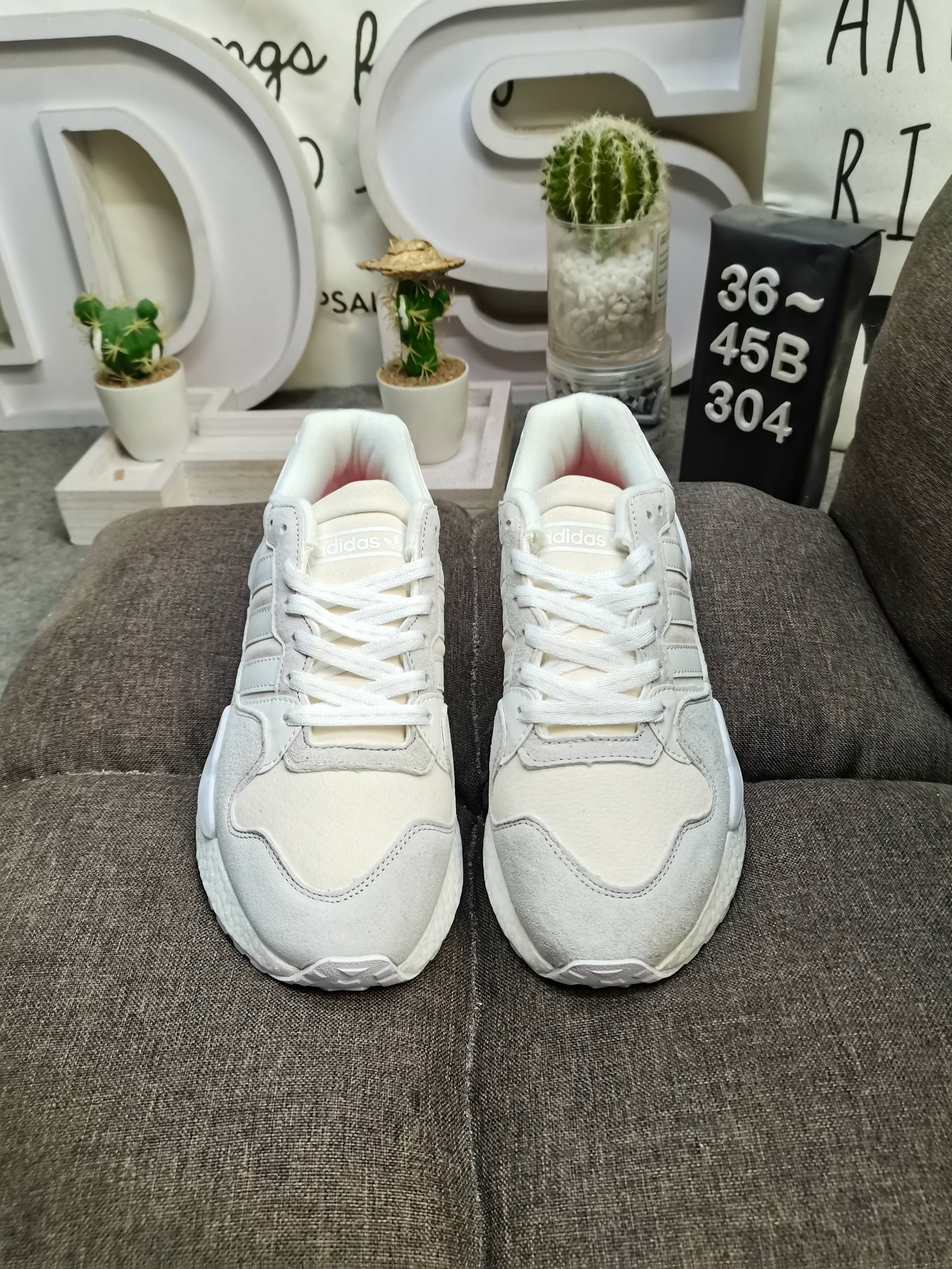 真爆男女鞋36-45码带半码全猪八革公司货！阿迪达斯AdidasZX930xEQT来自自街头研究所研究释