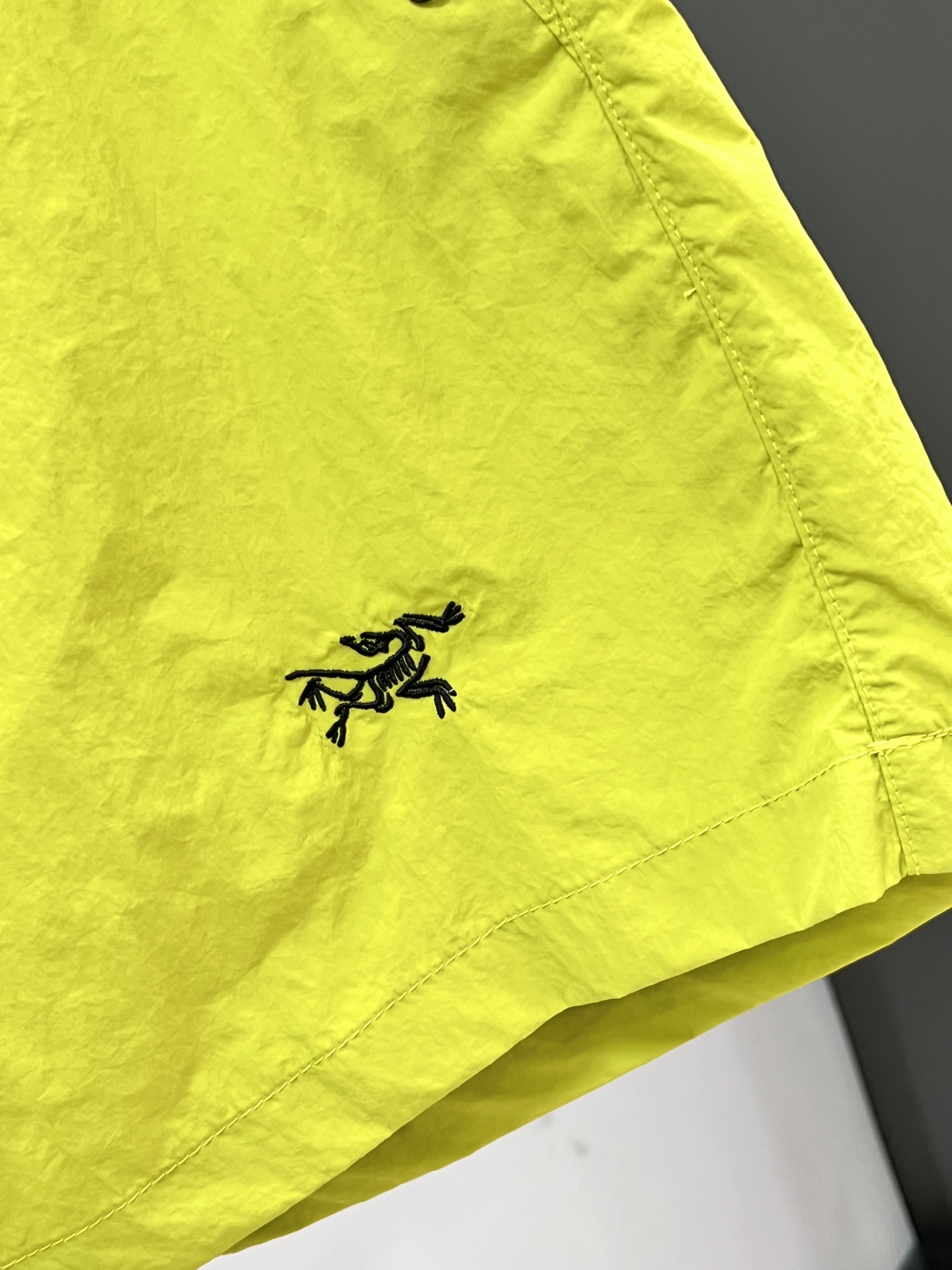 “Customized Logo Hardware Design for Outdoor Users with Full Protection” - 图片 9