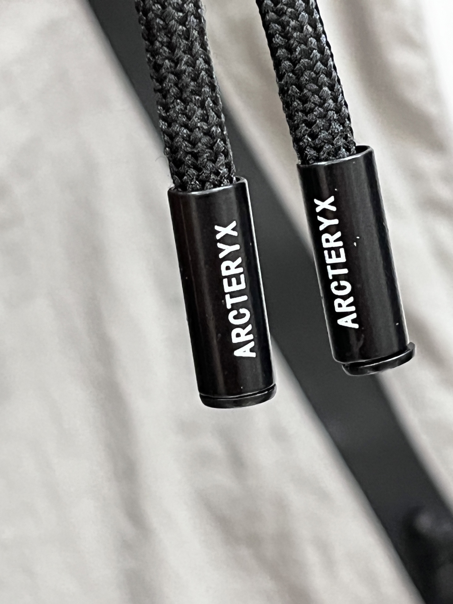 “Custom Logo Hardware Design for Outdoor Users: Perfect Protection and Experience” - 图片 8