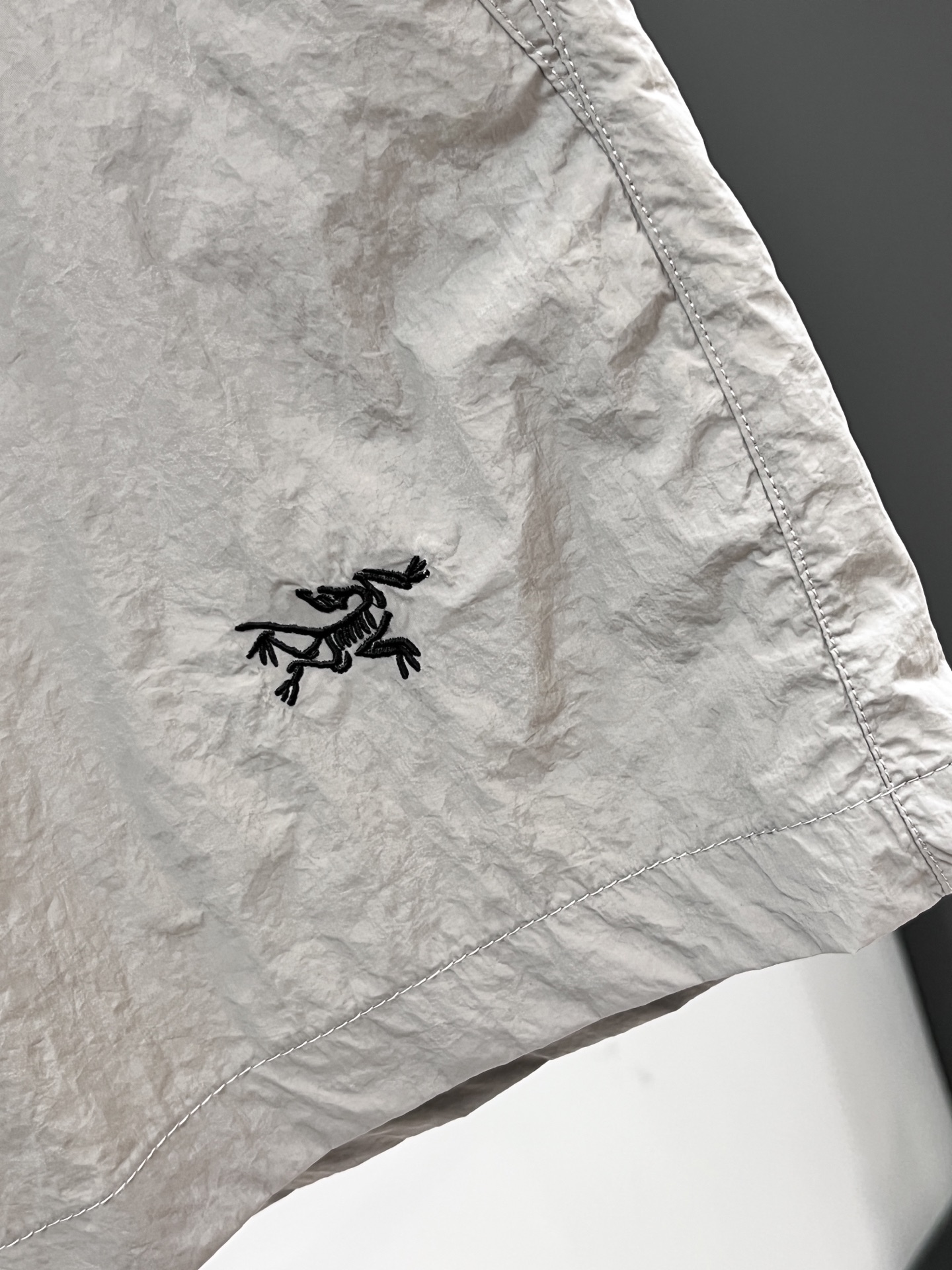 “Custom Logo Hardware Design for Outdoor Users: Perfect Protection and Experience” - 图片 9