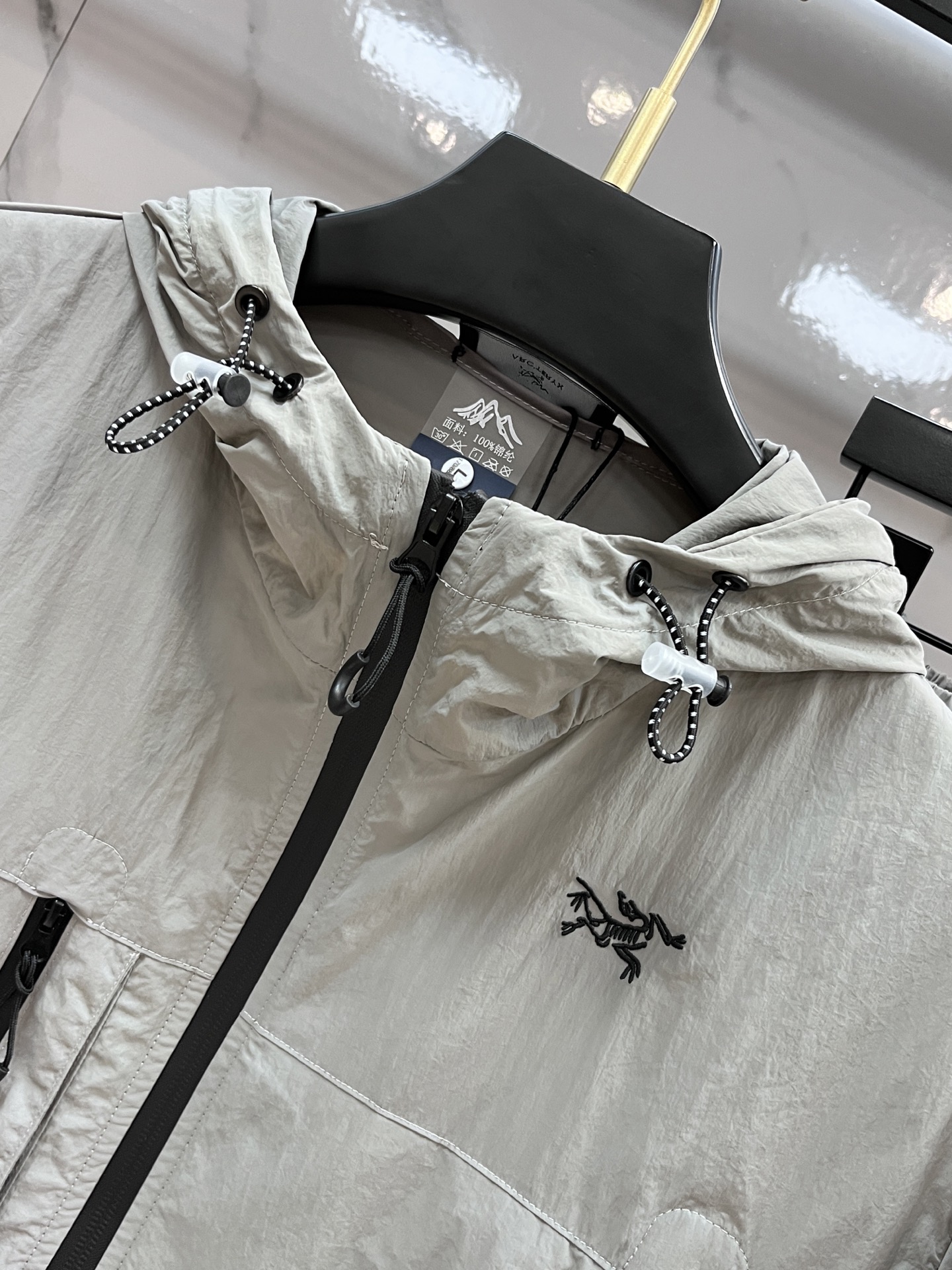 “Custom Logo Hardware Design for Outdoor Users: Perfect Protection and Experience” - 图片 3