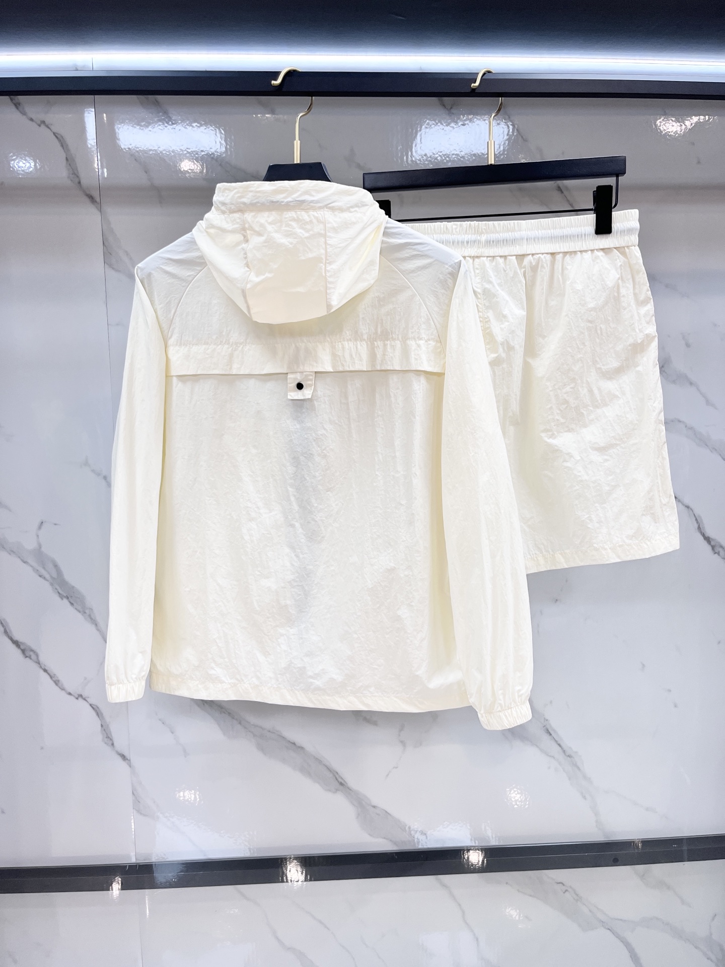 2025 Spring/Summer Classic Sunscreen Suits: Super-Soft, Fast-Dry, High-Quality Fabric. - 图片 2