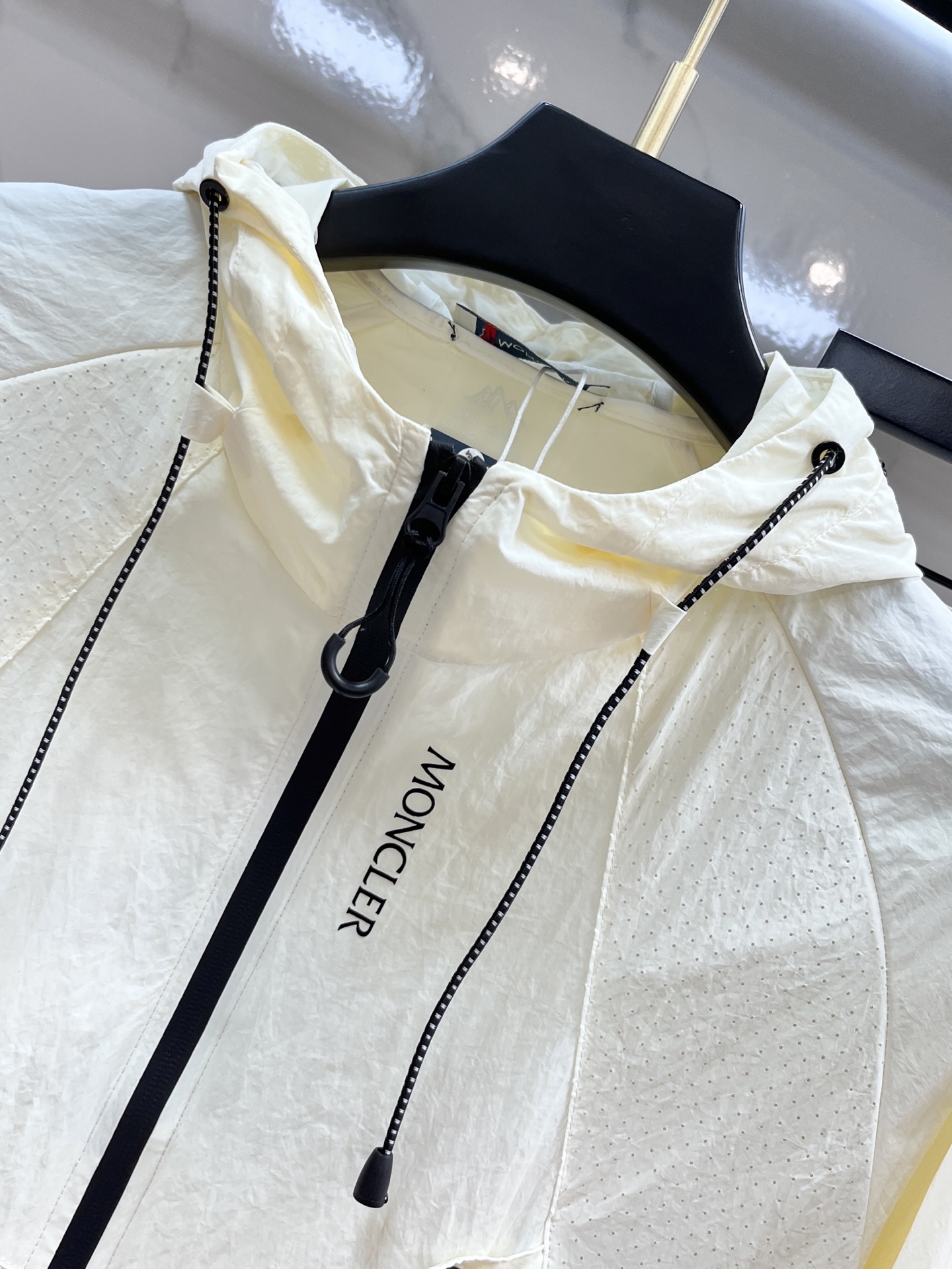 2025 Spring/Summer Classic Sunscreen Suits: Super-Soft, Fast-Dry, High-Quality Fabric. - 图片 3