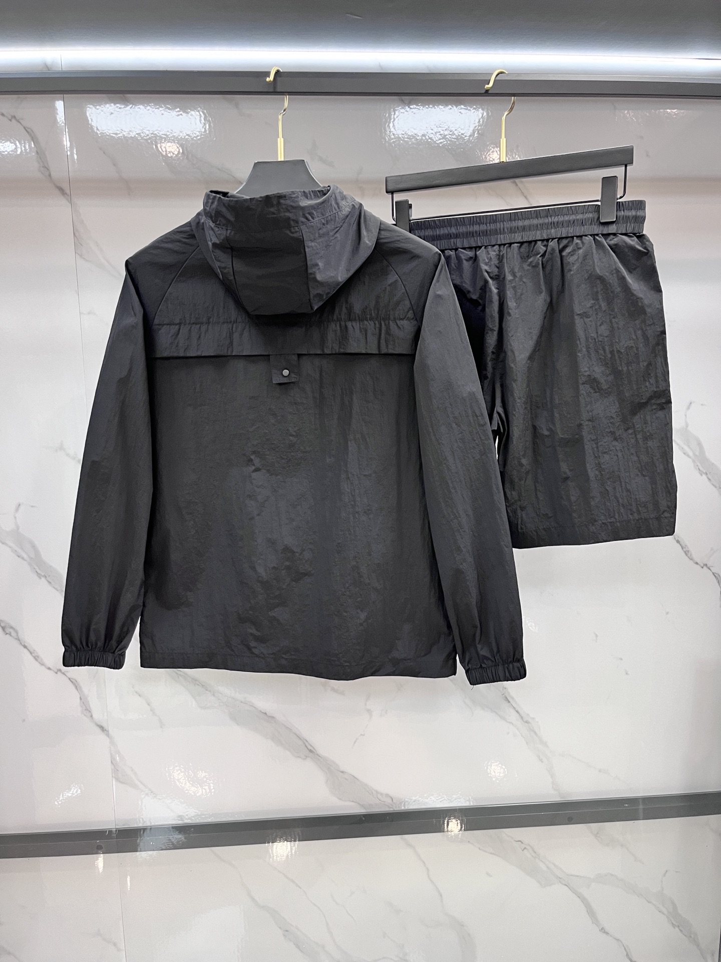 2025 Super-Soft Sunscreen Clothing: Fast-Dry, High-Quality, Customizable Logo Hardware. - 图片 2