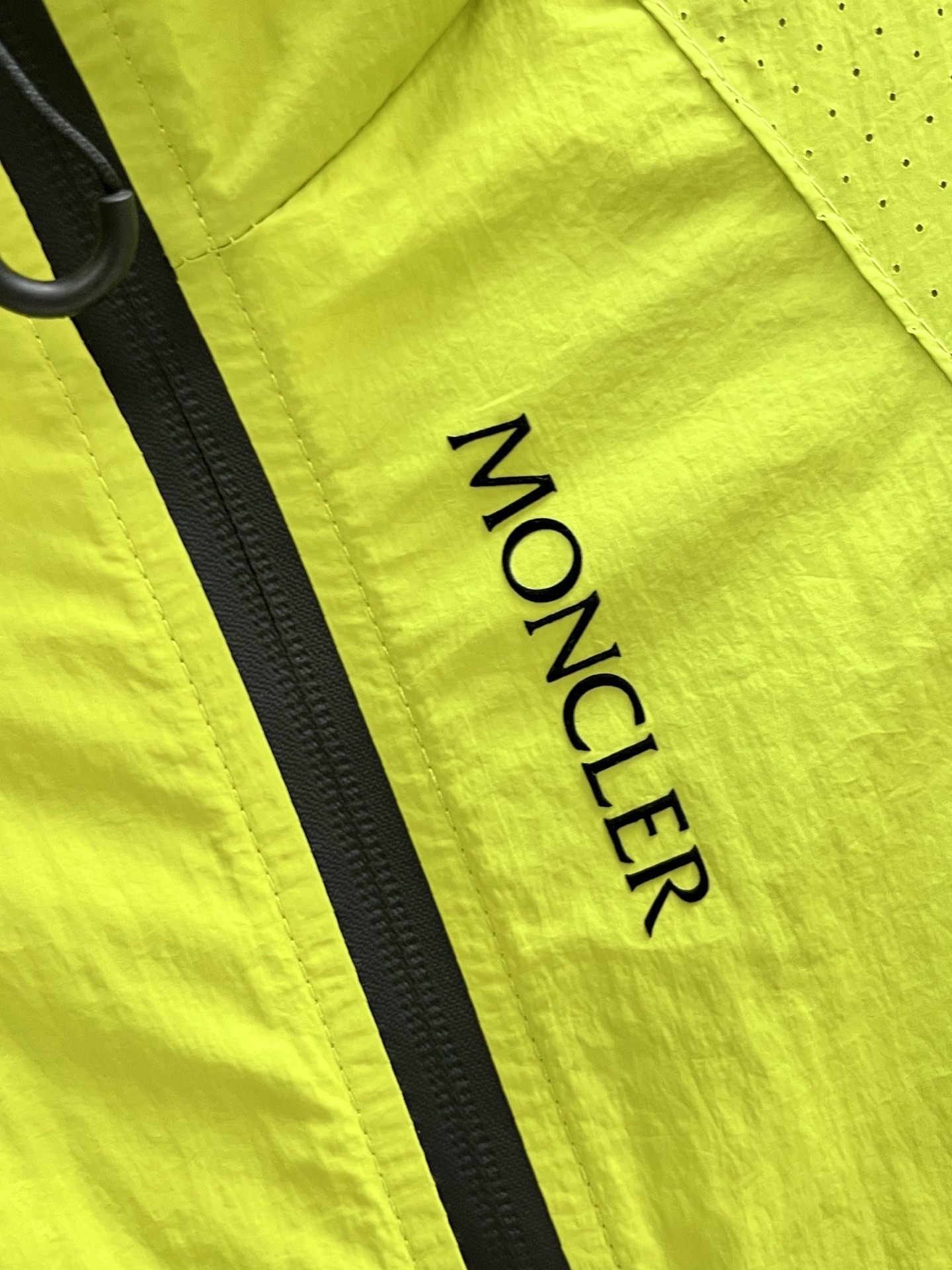 2025 Spring/Summer Classic Sunscreen Suit with UK-imported Fabrics, Fast-Dry, Custom Logo Hardware. - 图片 4