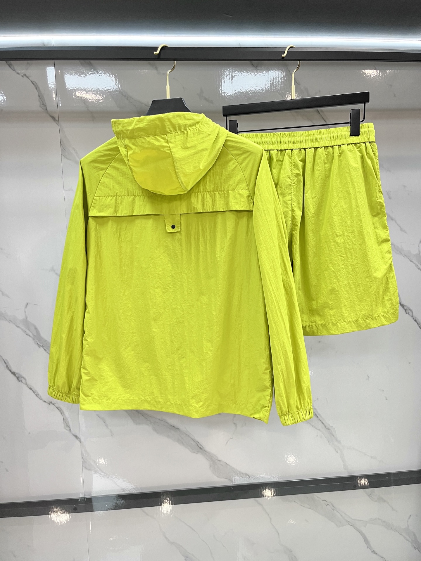 2025 Spring/Summer Classic Sunscreen Suit with UK-imported Fabrics, Fast-Dry, Custom Logo Hardware. - 图片 2