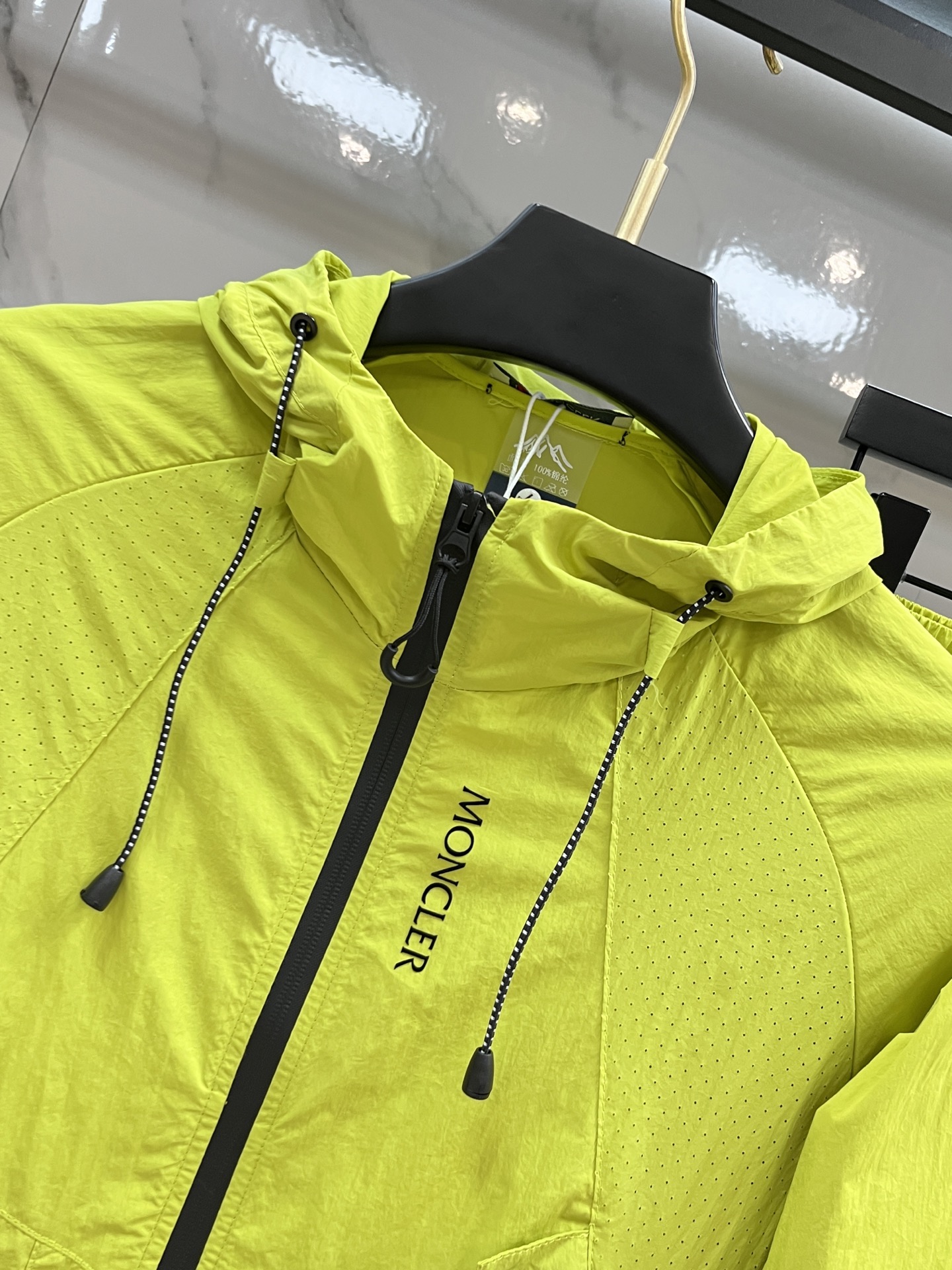 2025 Spring/Summer Classic Sunscreen Suit with UK-imported Fabrics, Fast-Dry, Custom Logo Hardware. - 图片 3