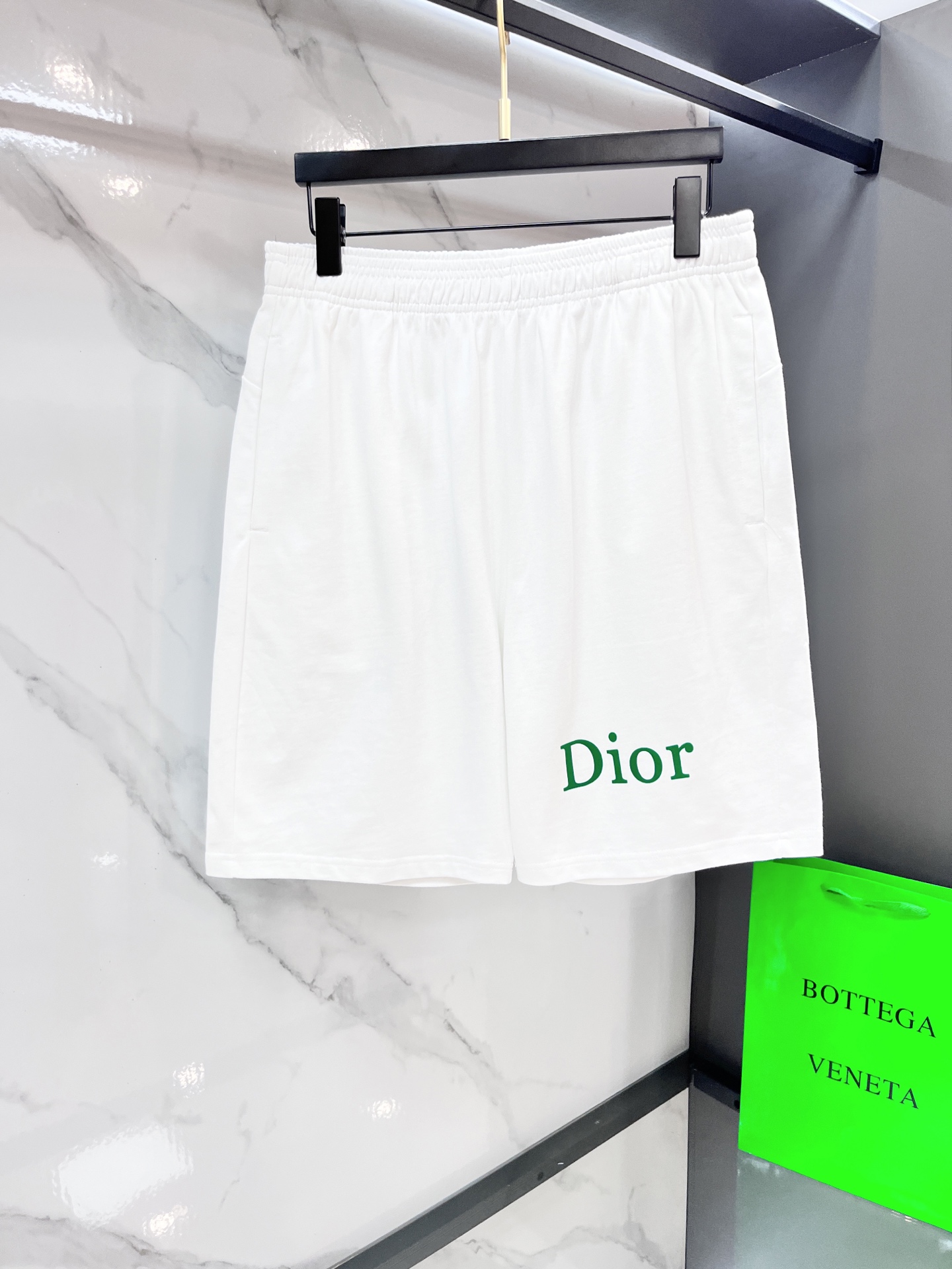 迪奥 2025最新品时尚休闲套装，顶级原版面料打造，穿着舒适，吸湿性透气性都非常良好，色牢度超高！无论内