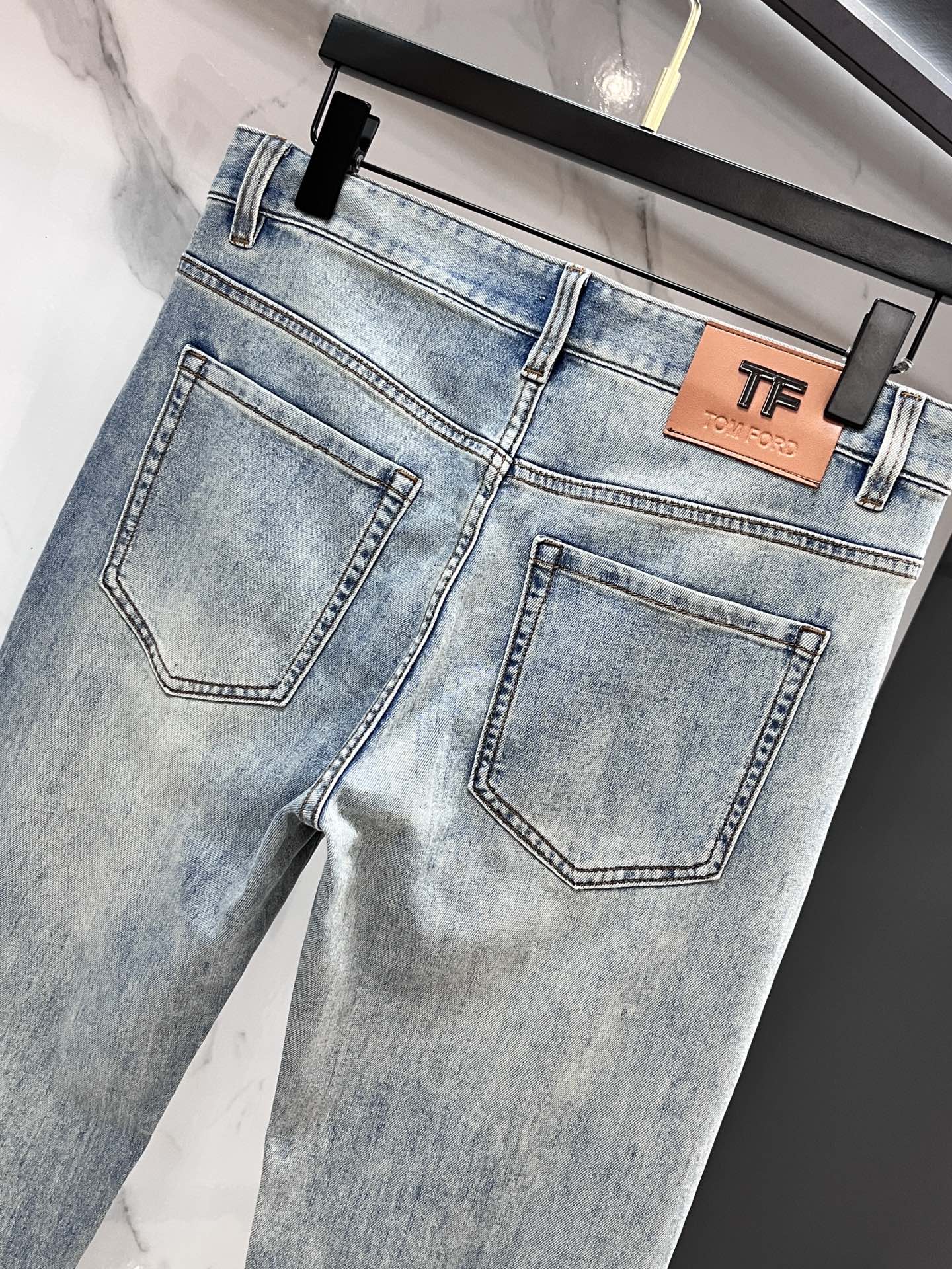 High-quality Imported Jeans with Heavy-Spring Fruit Wash and Hardware Decorations - 图片 7