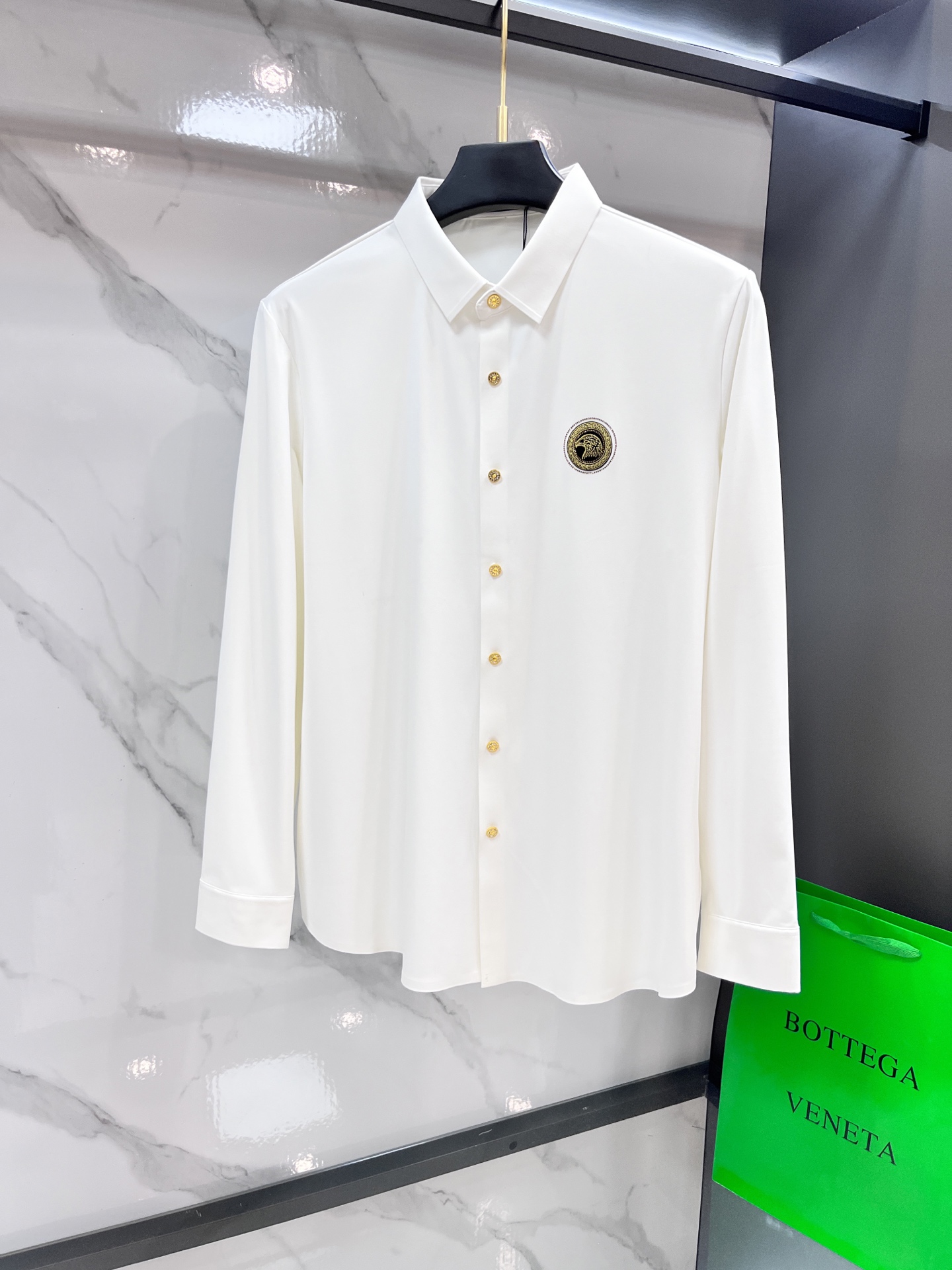 史蒂芬 2025ss秋季新款翻领长袖衬衫，定制顶级冰爽锦氨无痕衬衫🔥！重工艺设计，时尚大牌元素logo点