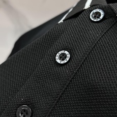 普拉达 2025新款高端商务Polo 白领 单位人士必入单品! 休闲商务翻领短袖,科技面料,体感非常棒, 普拉达 2025新款高端商务Polo 白领 单位人士必入单品! 休闲商务翻领短袖,科技面料,体感非常棒,