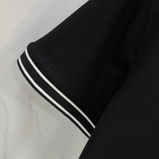 普拉达 2025新款高端商务Polo 白领 单位人士必入单品! 休闲商务翻领短袖,科技面料,体感非常棒, 普拉达 2025新款高端商务Polo 白领 单位人士必入单品! 休闲商务翻领短袖,科技面料,体感非常棒,