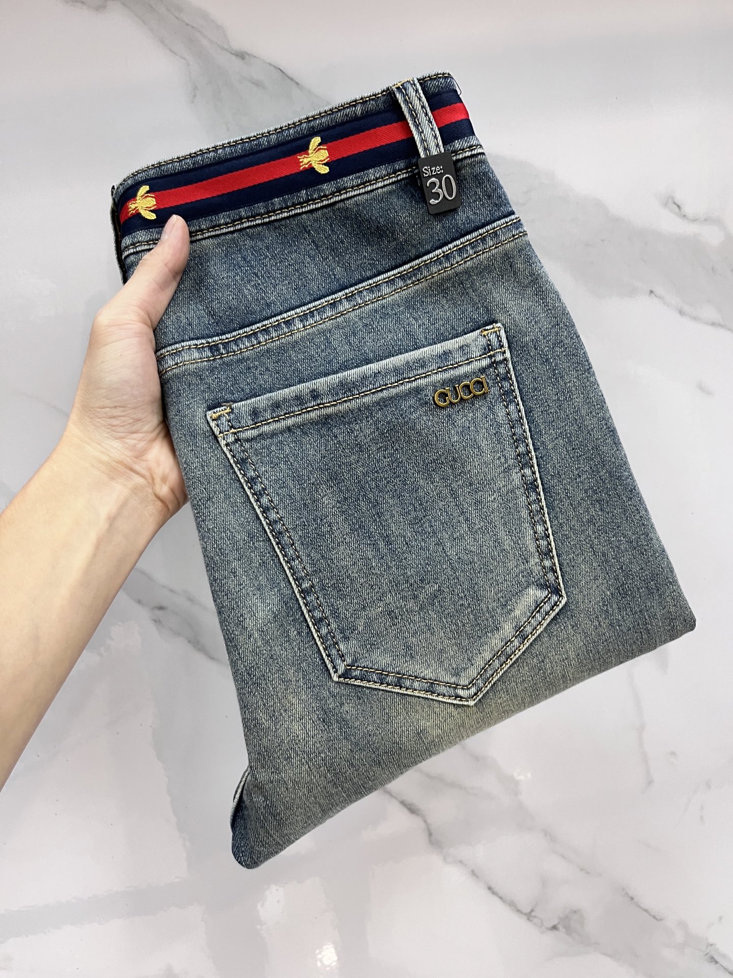NO:518974,Gucci 2025SS early spring new thin heavy industry casual jeans, imported high-quality washing elastic fabric, comfortable, breathable and elastic upper body, customer-supplied hardware and auxiliary materials decoration, super positive style, full-quality order model, full-body handsome upper body ………………………………………………………………………………………………………………………………………………………………………………………………………………………………………………………………………………………………………………………………………………………………………………………………………………………………………………………………………………………………………………………………………………………………………………………………………………………………………………………………………………………………………………………………………………………………………………………………………………………………………………………………………………………………………………………………………………………………………………………………………………………………………………………………………………………………………………………………………………………………………………………………………………………………19860909Gucci 2025SS早春新品薄款重工休闲牛仔裤,进口优质水洗弹力面料,上身舒适透气有弹力,客供五金辅料装饰,版型超正,全品相订单款,上身帅气十足 …………………………………………………… Size29-38,,gucci,jeans,alexander wang,Men's clothing