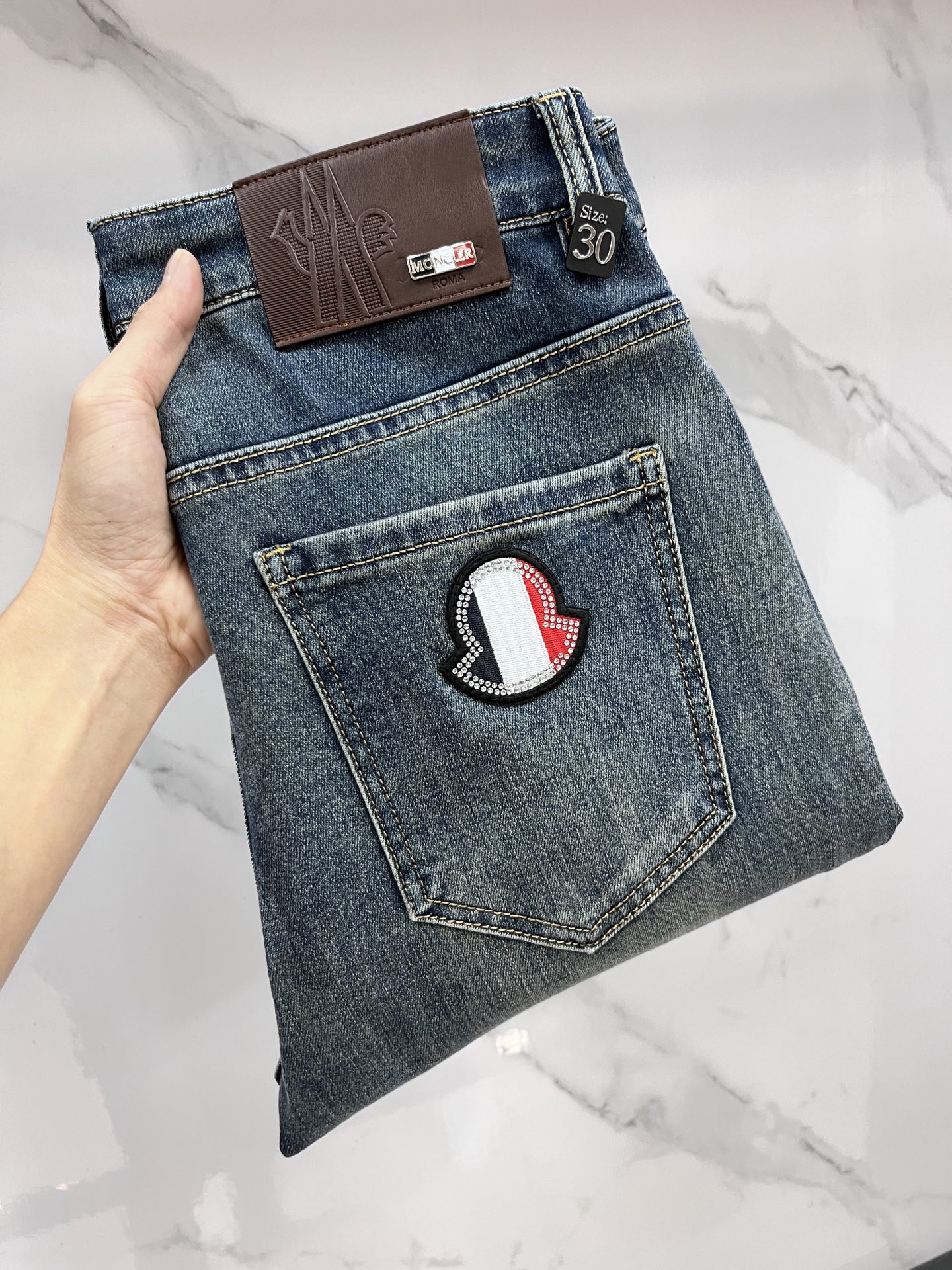 NO:518995,The 2025SS early spring new thin heavy industry casual jeans, imported high-quality washing elastic fabric, comfortable, breathable and elastic upper body, customer-supplied hardware and auxiliary materials decoration, super positive style, full-quality order model, full-body handsome …………………………………………………………………………………………………………………………………………………………………………………………………………………………………………………………………………………………………………………………………………………………………………………………………………………………………………………………………………………………………………………………………………………………………………………………………………………………………………………………………………………………………………………………………………………………………………………………………………………………………………………………………………………………………………………………………………………………………………………………………………………………………………………………………………………………………………………………………………………………………………………………………………………………………………19860909蒙口 2025SS早春新品薄款重工休闲牛仔裤,进口优质水洗弹力面料,上身舒适透气有弹力,客供五金辅料装饰,版型超正,全品相订单款,上身帅气十足 …………………………………………………… Size29-38,,Moncler,jeans,alexander wang,Men's clothing