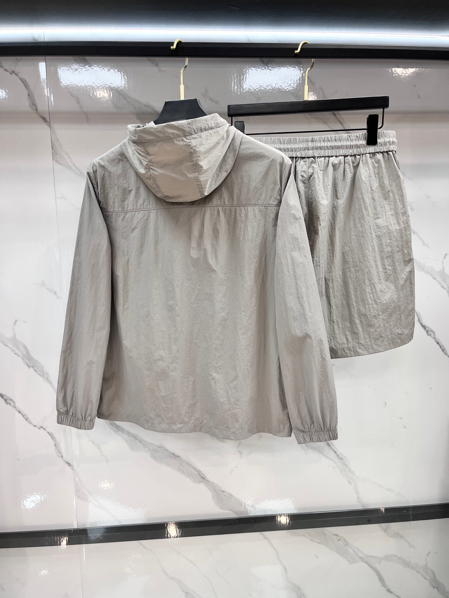 始祖鸟 2025春夏经典防晒套装，面料超软面料帅酷爆款薄套装，时尚都市百搭款款，夏季必备神器，速干衣，水