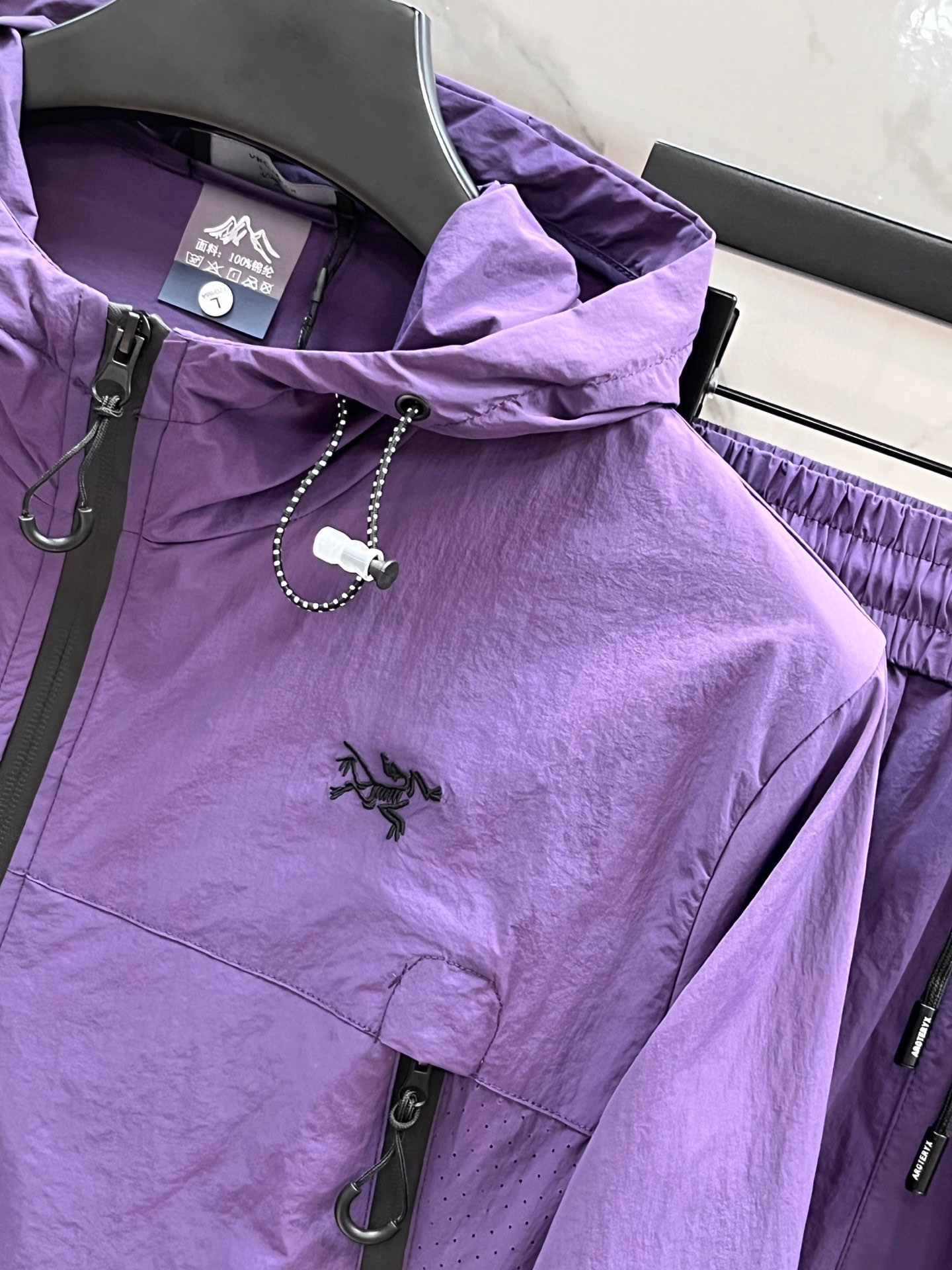 始祖鸟 2025春夏经典防晒套装，面料超软面料帅酷爆款薄套装，时尚都市百搭款款，夏季必备神器，速干衣，水