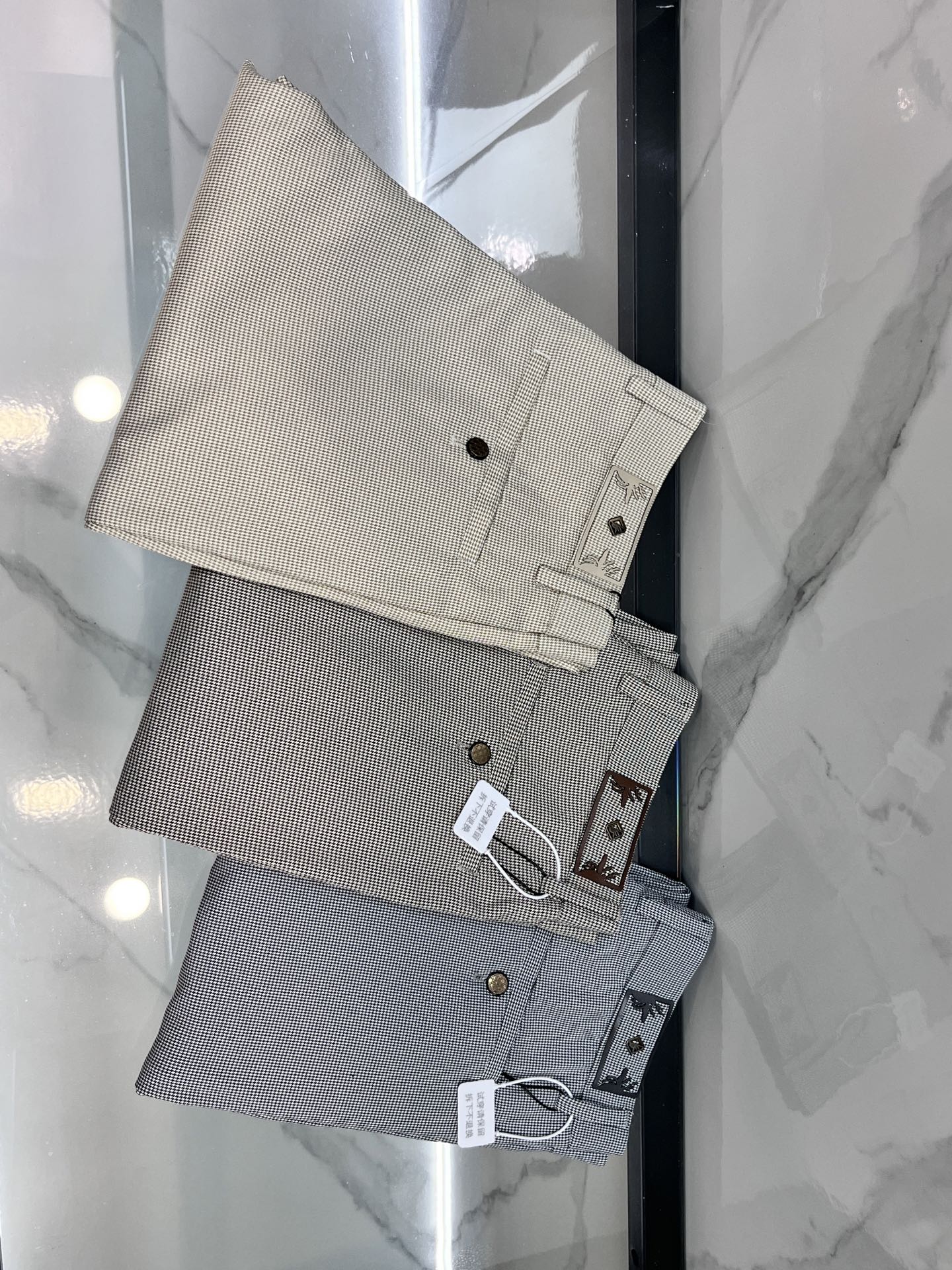 NO:512894,Dior 2025SS early spring new thin heavy industry casual pants, imported high-quality washing elastic fabric, comfortable, breathable and elastic upper body, customer-supplied hardware and auxiliary materials decoration, super positive style, full-quality order model, full-body handsome upper body ………………………………………………………………………………………………………………………………………………………………………………………………………………………………………………………………………………………………………………………………………………………………………………………………………………………………………………………………………………………………………………………………………………………………………………………………………………………………………………………………………………………………………………………………………………………………………………………………………………………………………………………………………………………………………………………………………………………………………………………………………………………………………………………………………………………………………………………………………………………………………………………………………………………………………19860909迪奥 2025SS早春新品薄款重工休闲裤,进口优质水洗弹力面料,上身舒适透气有弹力,客供五金辅料装饰,版型超正,全品相订单款,上身帅气十足 …………………………………………………… Size29-38,,dior,alexander wang,Men's clothing