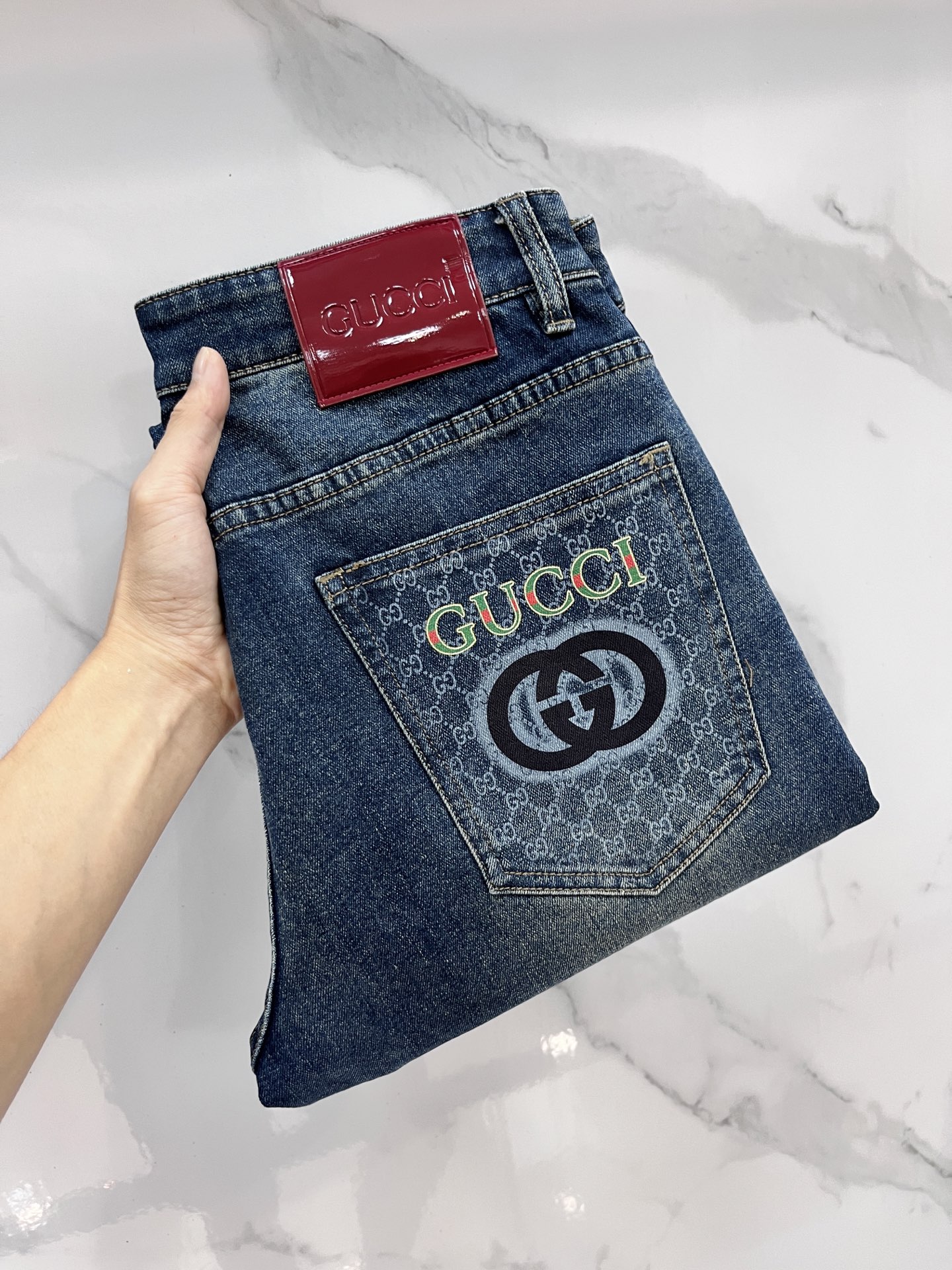 NO:512905,Gucci 2025SS early spring new thin heavy industry casual jeans, imported high-quality washing elastic fabric, comfortable, breathable and elastic upper body, customer-supplied hardware and auxiliary materials decoration, super positive style, full-quality order model, full-body handsome upper body ……………………………………………………………………………………………………………………………………………………………………………………………………………………………………………………………………………………………………………………………………………………………………………………………………………………………………………………………………………………………………………………19860909Gucci 2025SS早春新品薄款重工休闲牛仔裤,进口优质水洗弹力面料,上身舒适透气有弹力,客供五金辅料装饰,版型超正,全品相订单款,上身帅气十足 …………………………………………………… Size29-40,,gucci,jeans,alexander wang,Men's clothing