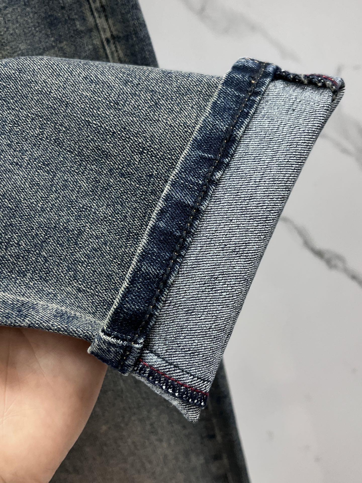 DG 2025SS早春新品薄款重工休闲牛仔裤👖，进口优质水洗弹力面料，上身舒适透气有弹力，客供五金辅料装
