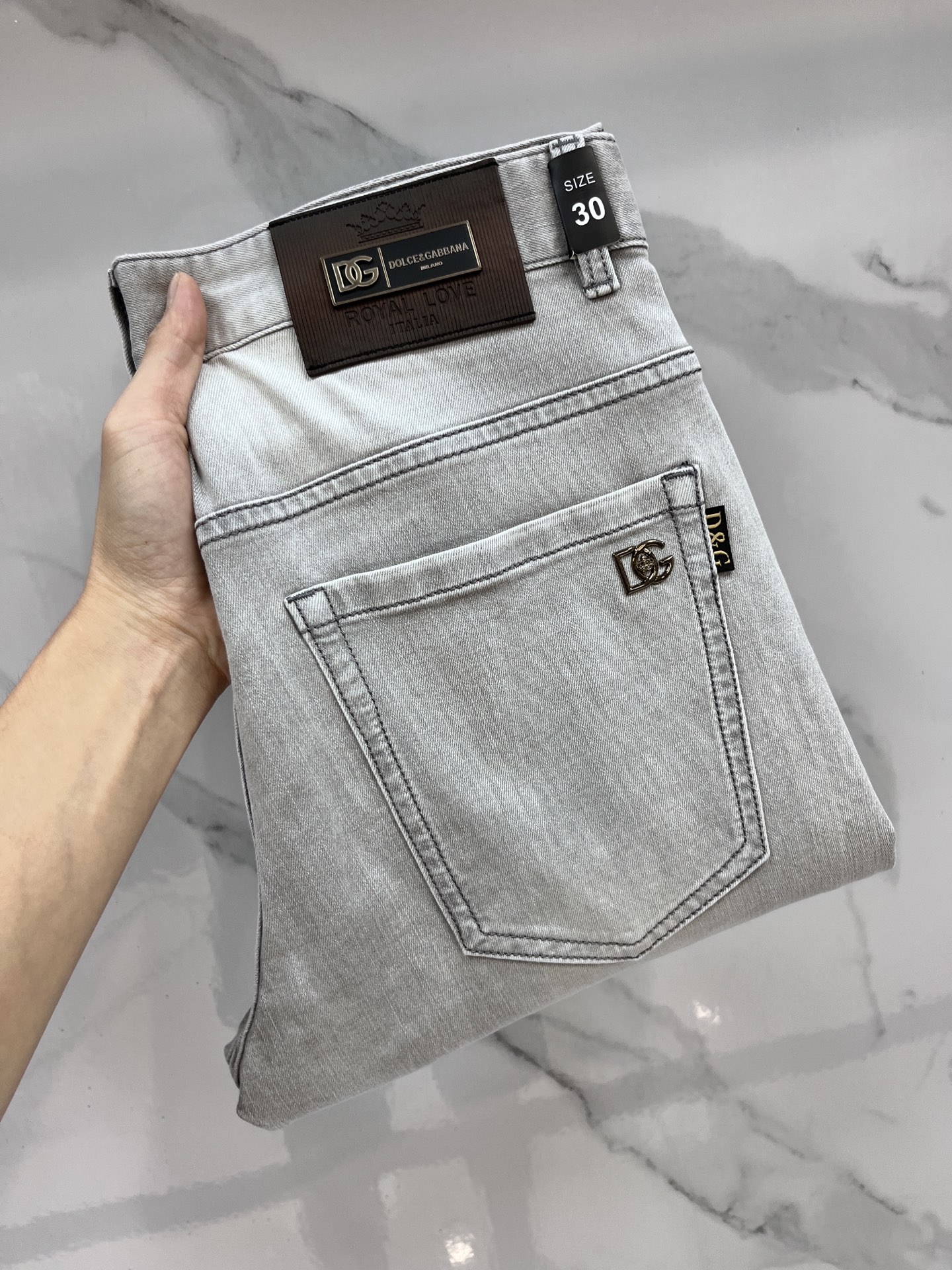 NO:519004,DG 2025SS early spring new thin heavy industry casual pants, imported high-quality washing elastic fabric, comfortable, breathable and elastic upper body, customer-supplied hardware and auxiliary materials decoration, super positive style, full-quality order model, full-body handsome ……………………………………………………………………………………………………………………………………………………………………………………………………………………………………………………………………………………………………………………………………………………………………………………………………………………………………………………………………………………………………………………………………………………………………………………………………………………………………………………………………………………………………………………………………………………………………………………………………………………………………………………………………………………………………………………………………………………………………………………………………………………………………………………………………………………………………………………………………………………………………………………………………………………………………………19860909DG 2025SS早春新品薄款重工休闲裤,进口优质水洗弹力面料,上身舒适透气有弹力,客供五金辅料装饰,版型超正,全品相订单款,上身帅气十足 …………………………………………………… Size29-38,,alexander wang,Men's clothing